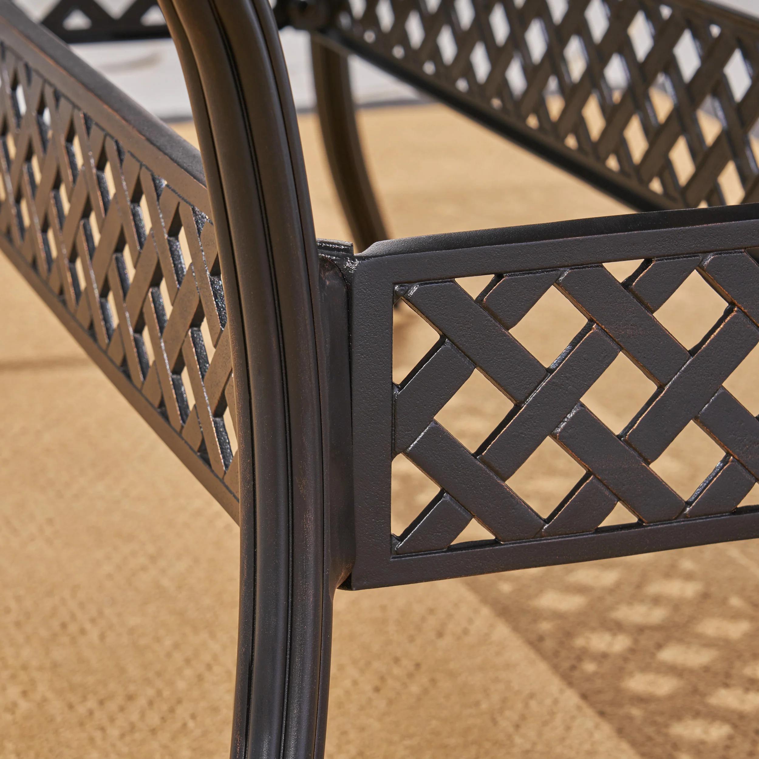 Honolulu 8-Seater Outdoor Cast Aluminum Dining Set with Expandable Table - furnishings