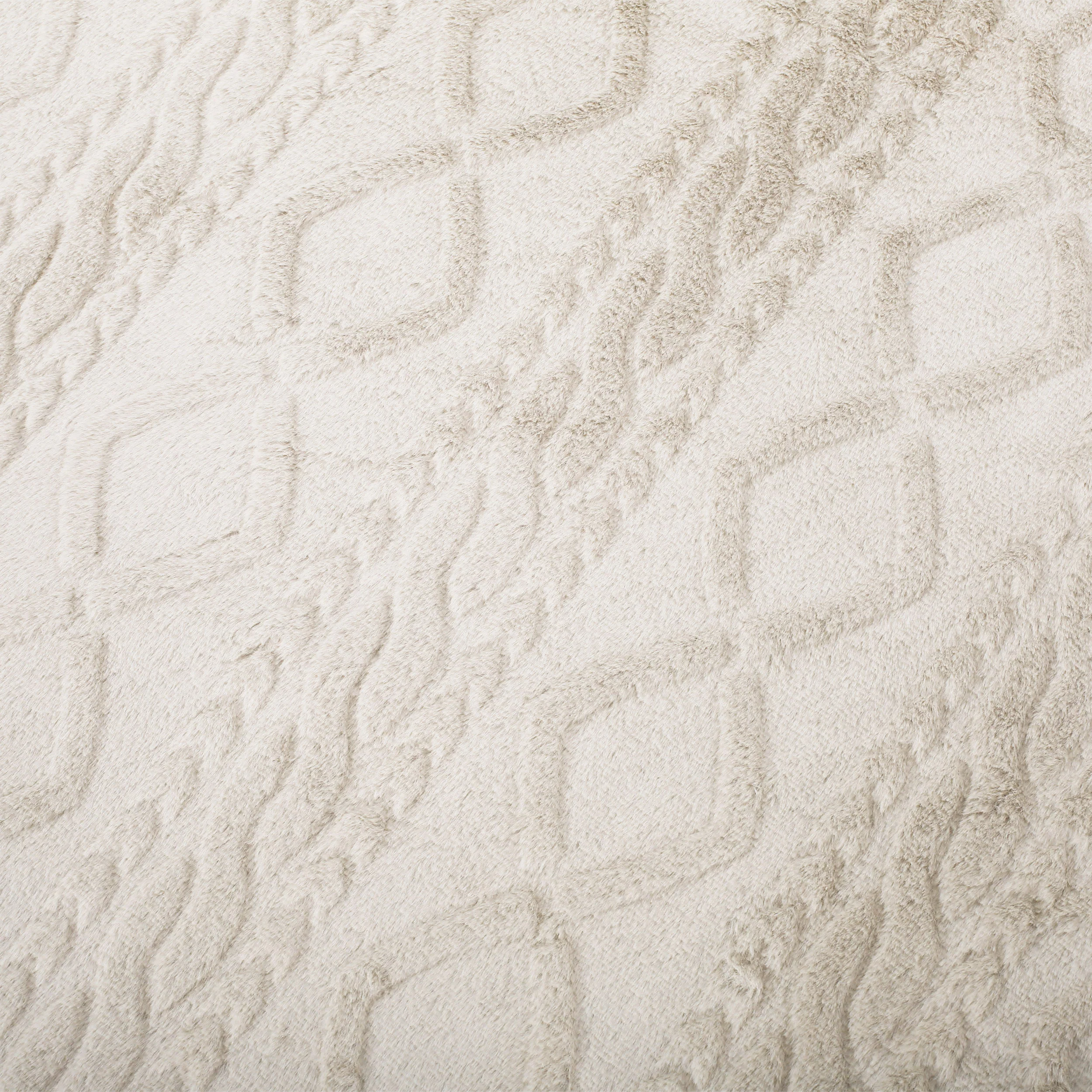 Alric Faux Fur Throw Blanket - furnishings