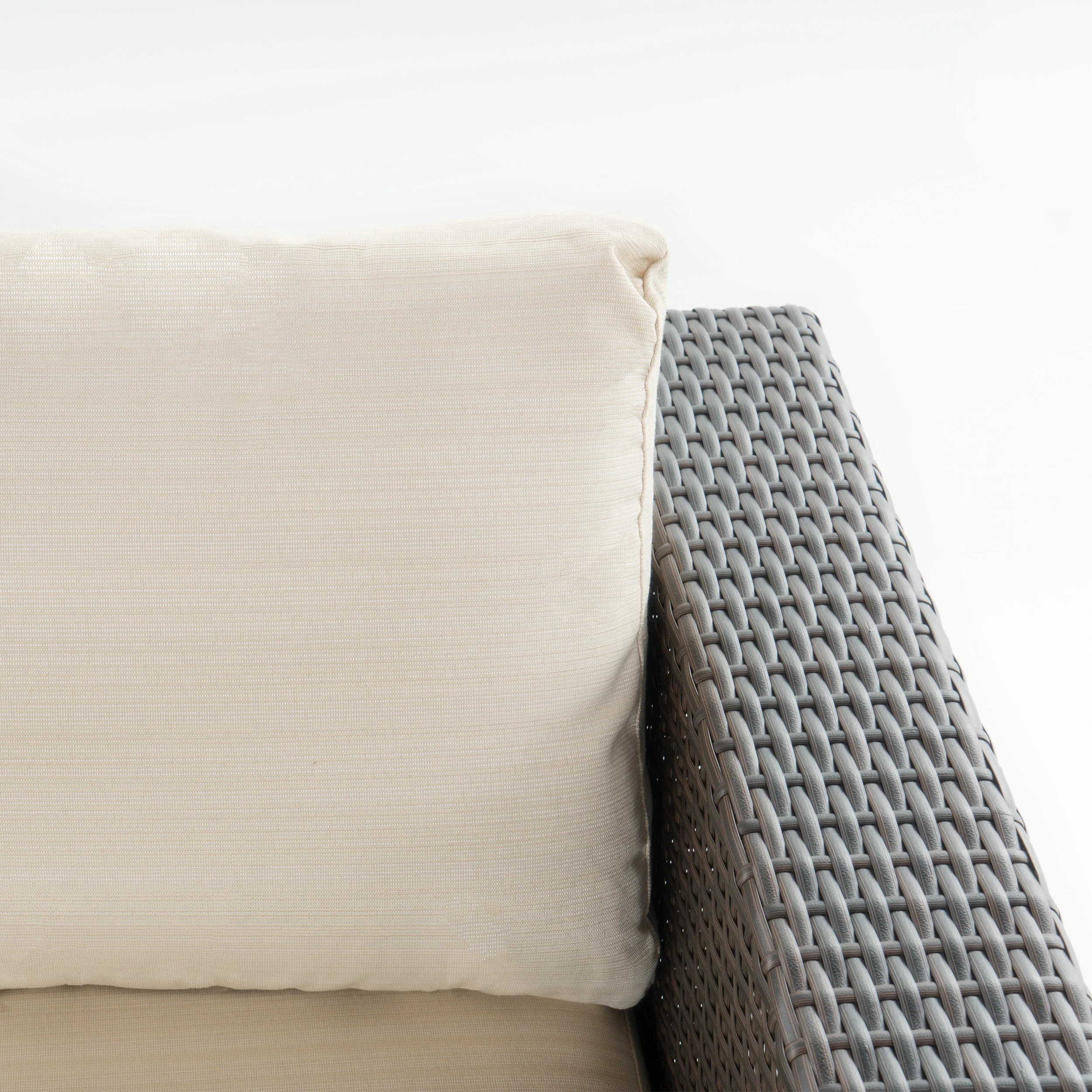 Avianna Outdoor Wicker 4 Seater Chat Set with Cushions - furnishings