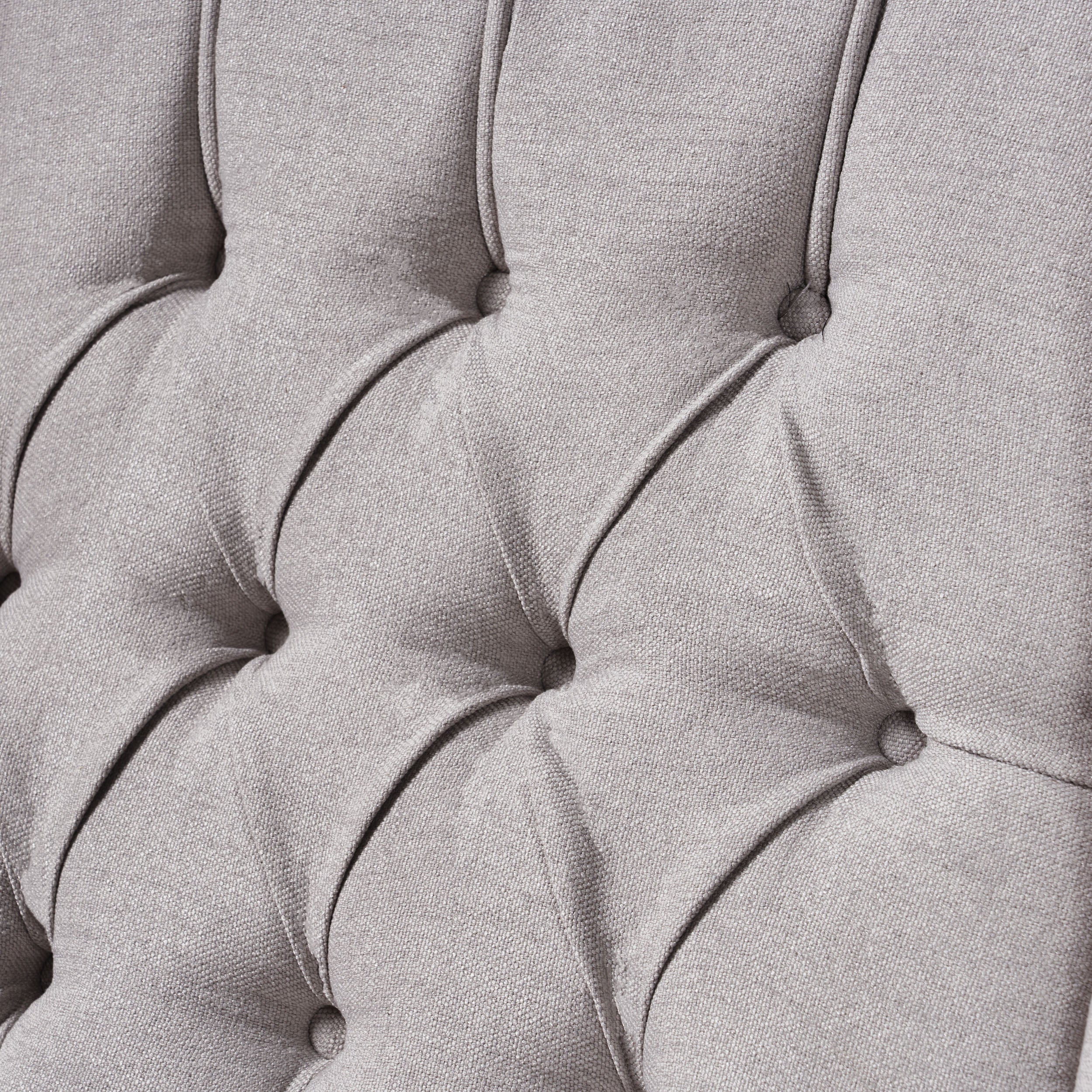 Elizabeth Tufted Back Recliner - furnishings