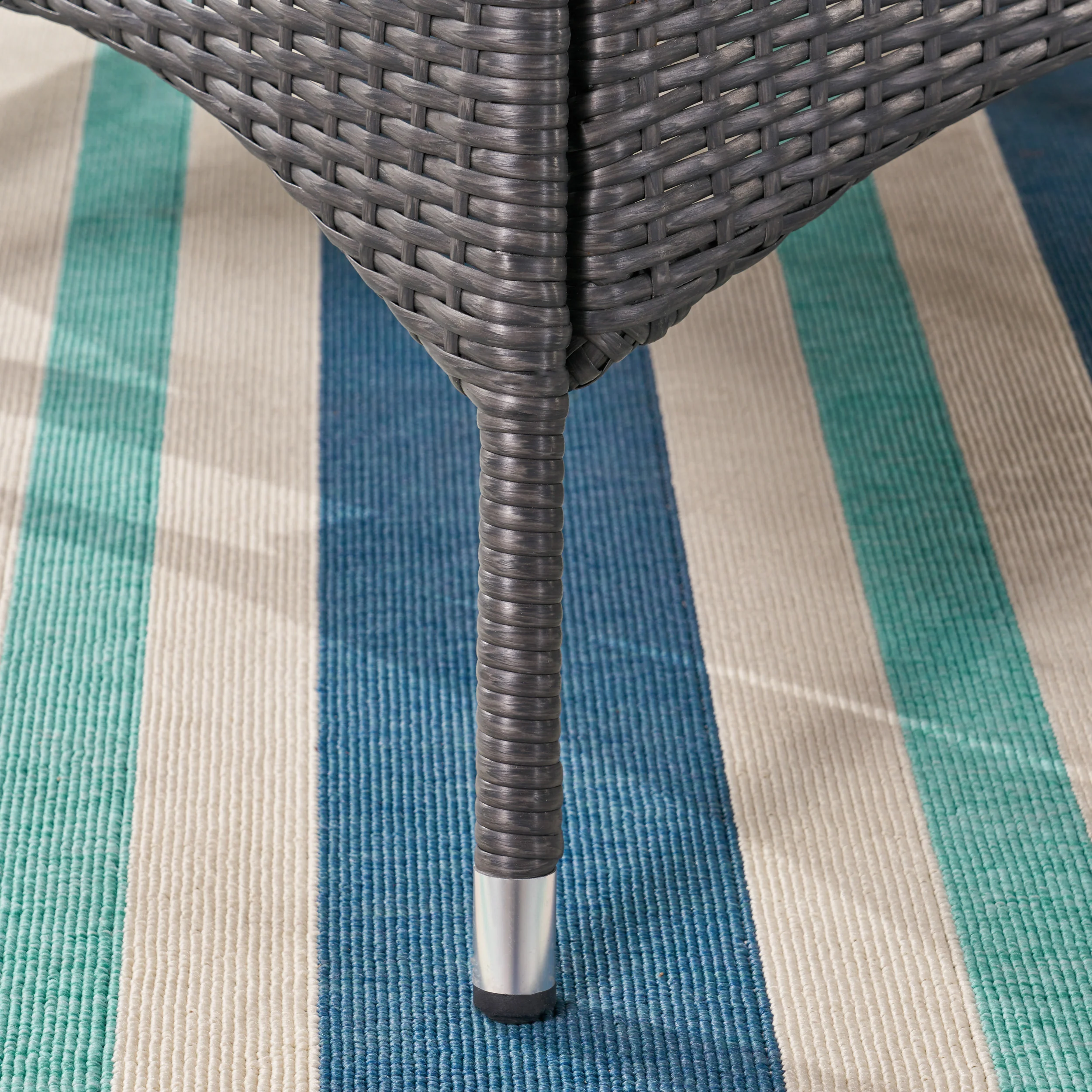 Dilon Outdoor 5 Piece Wicker Dining Set, Grey - furnishings