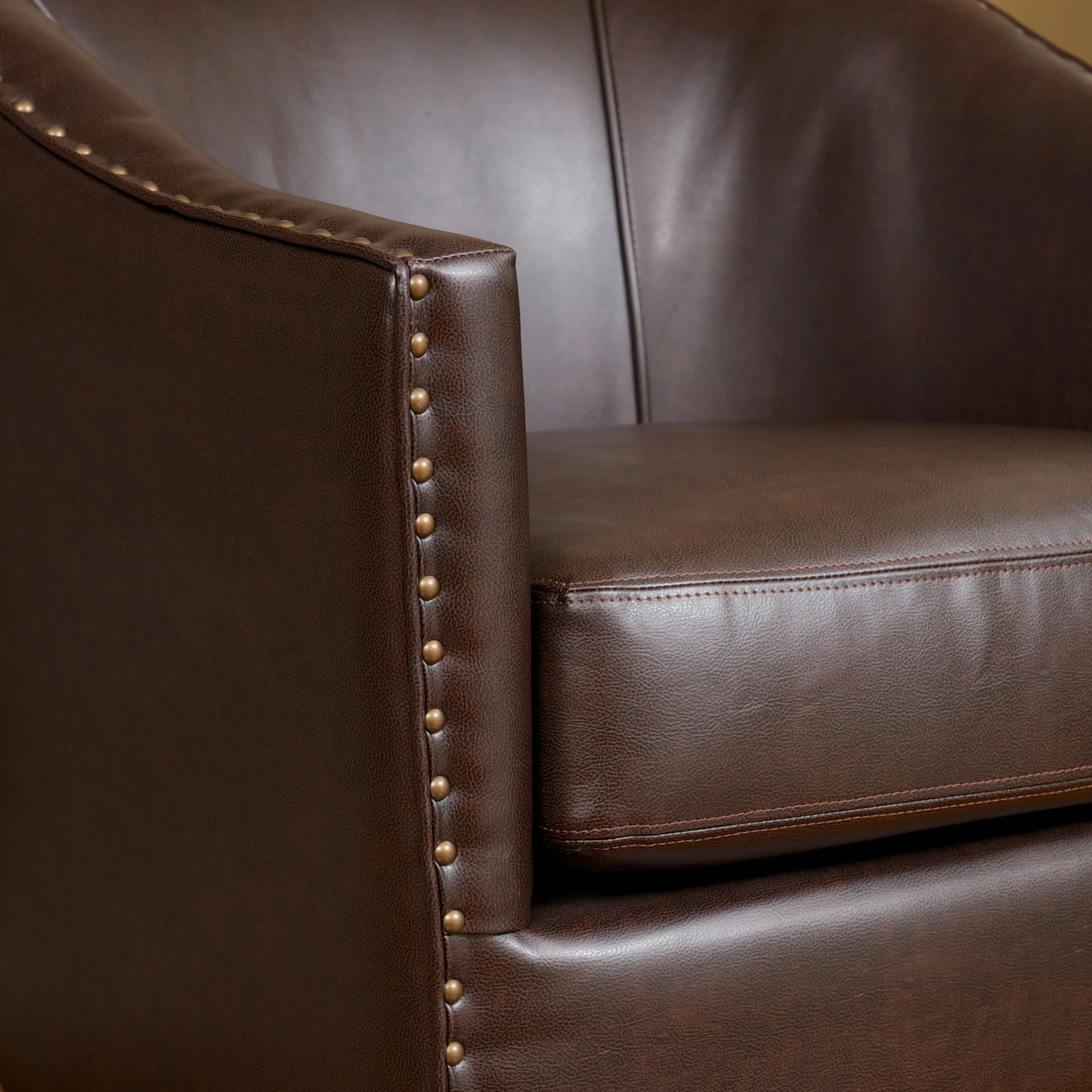 Carlton Mid Century Tub Style Club Chair - furnishings