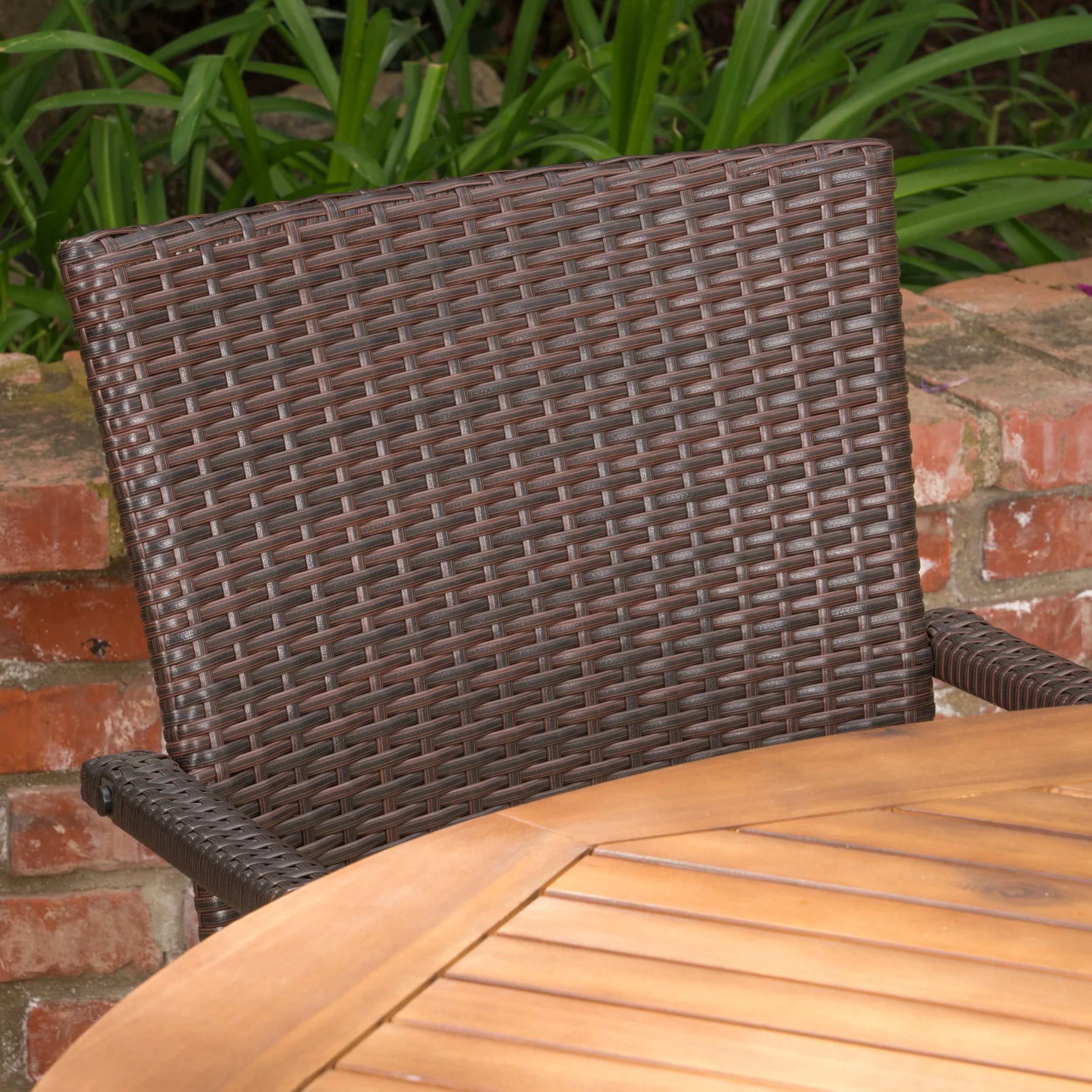 Joshua Outdoor 5 Piece Brown Wicker Dining Set with Teak Finish Acacia Wood Circular Table and Cr?§?§me Water Resistant Cushions - furnishings