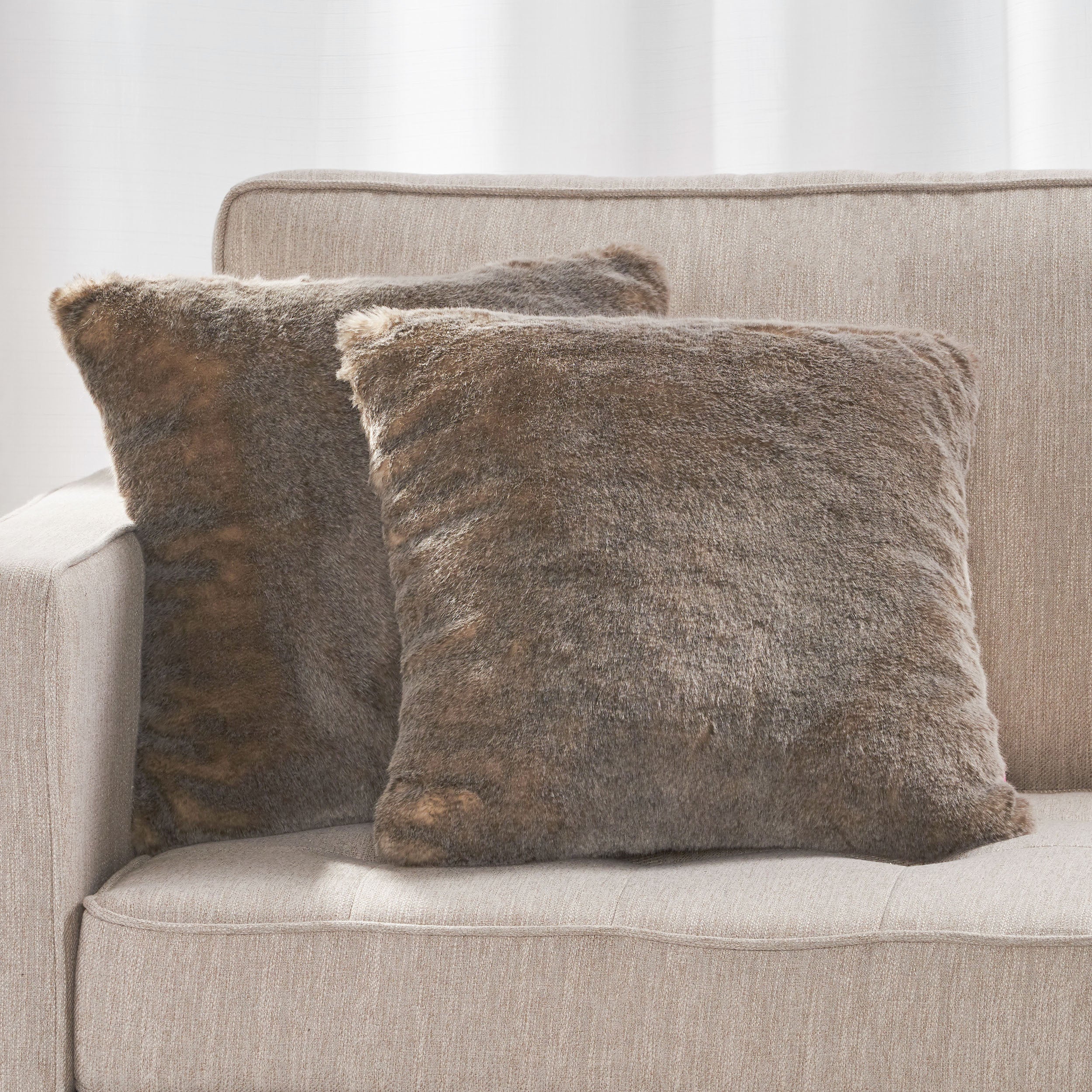 Ellison Modern Glam Faux Fur Throw Pillow - furnishings