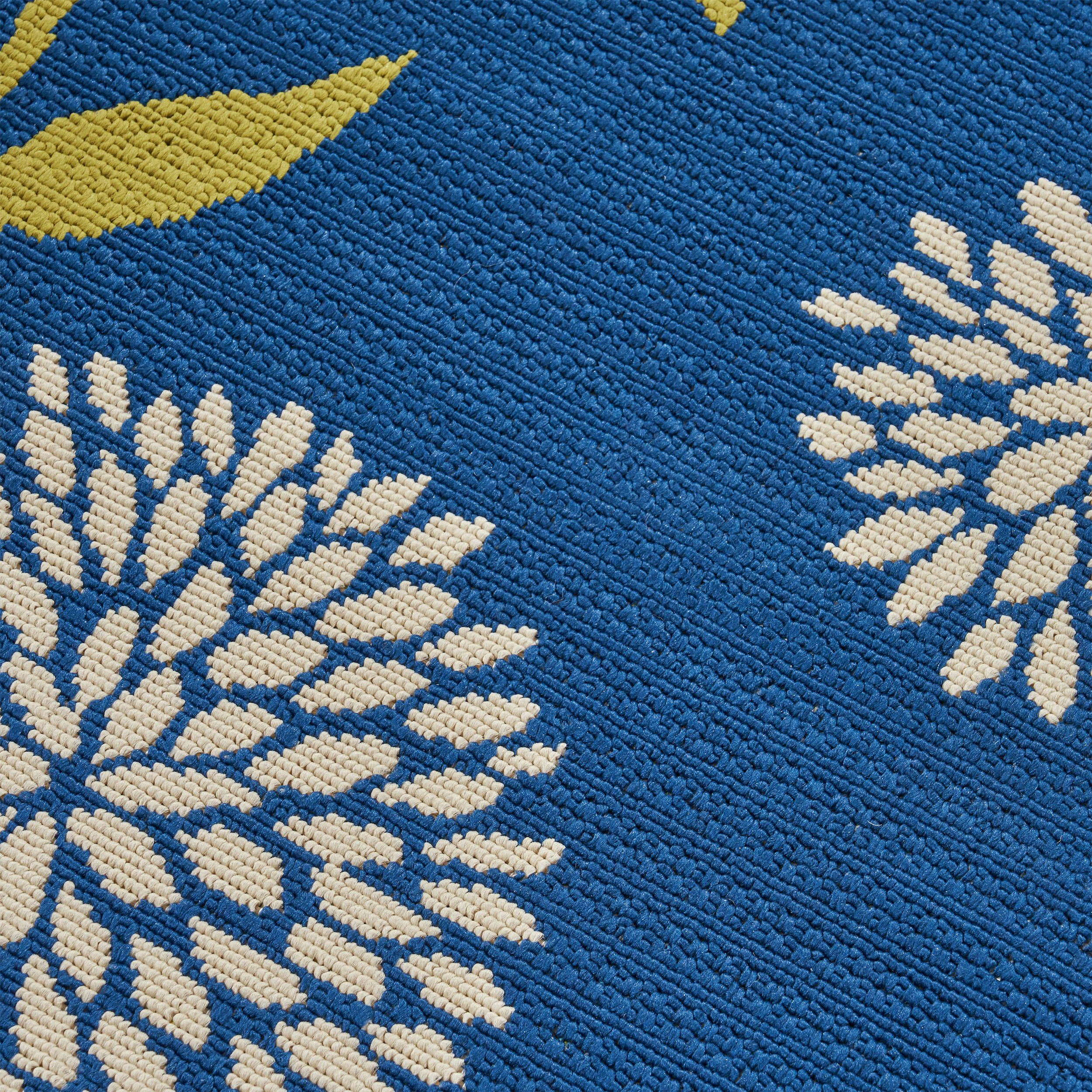 Dione Outdoor Floral Area Rug - furnishings