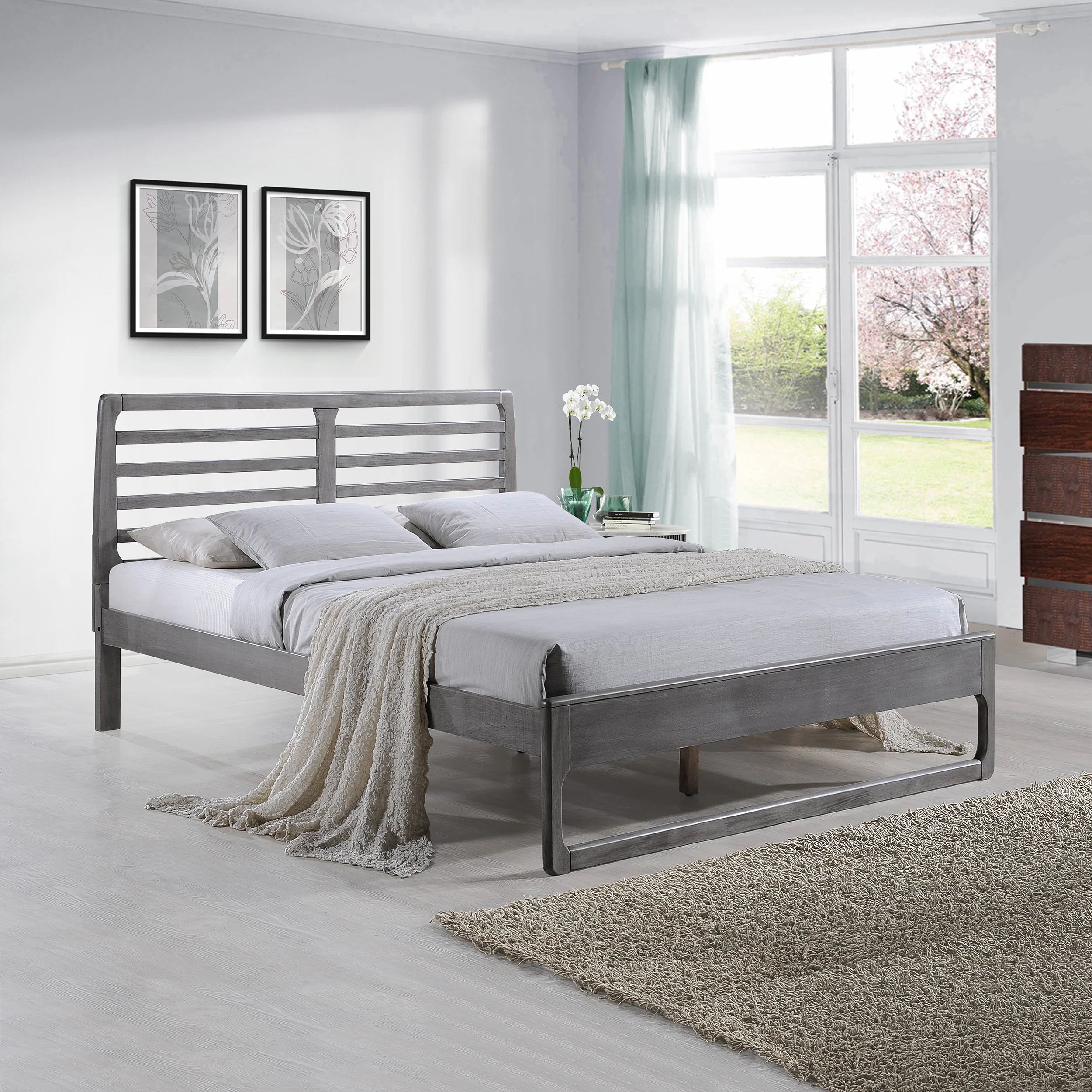 Naylan Transitional Wooden Queen Platform Bed - furnishings