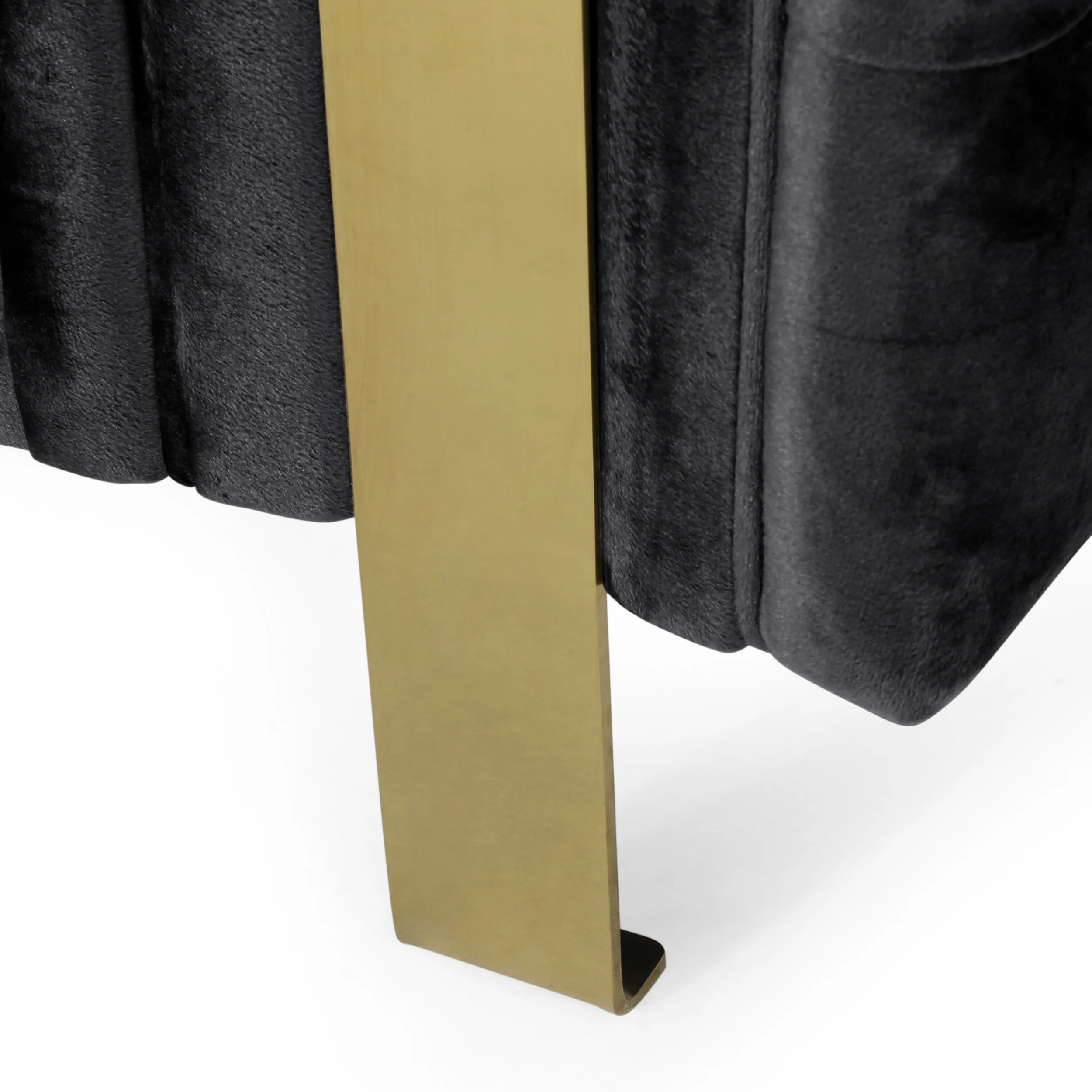 Giovanna Modern Glam Tufted Velvet 3 Seater Sofa - furnishings