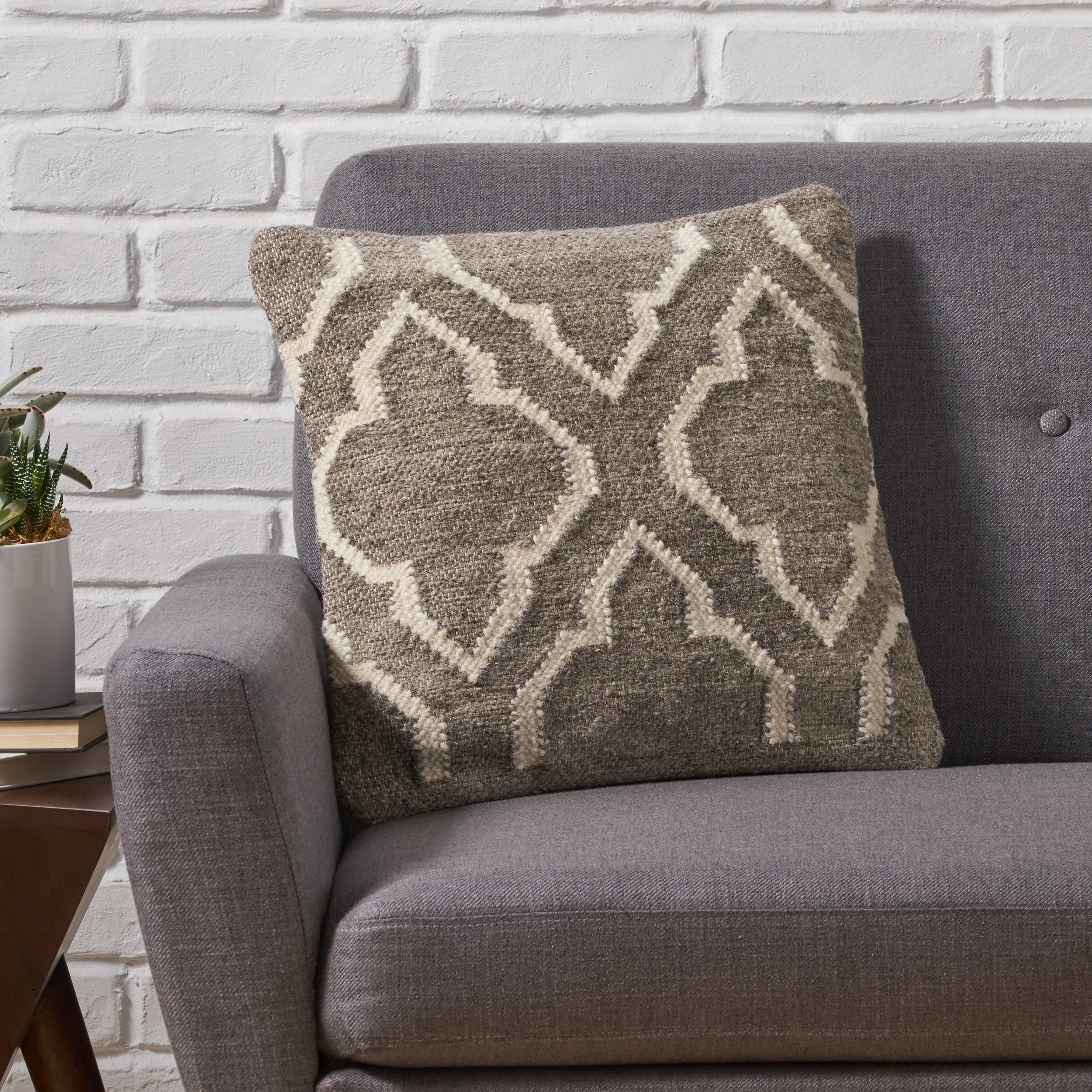 Basma Boho Wool Pillow Cover - furnishings