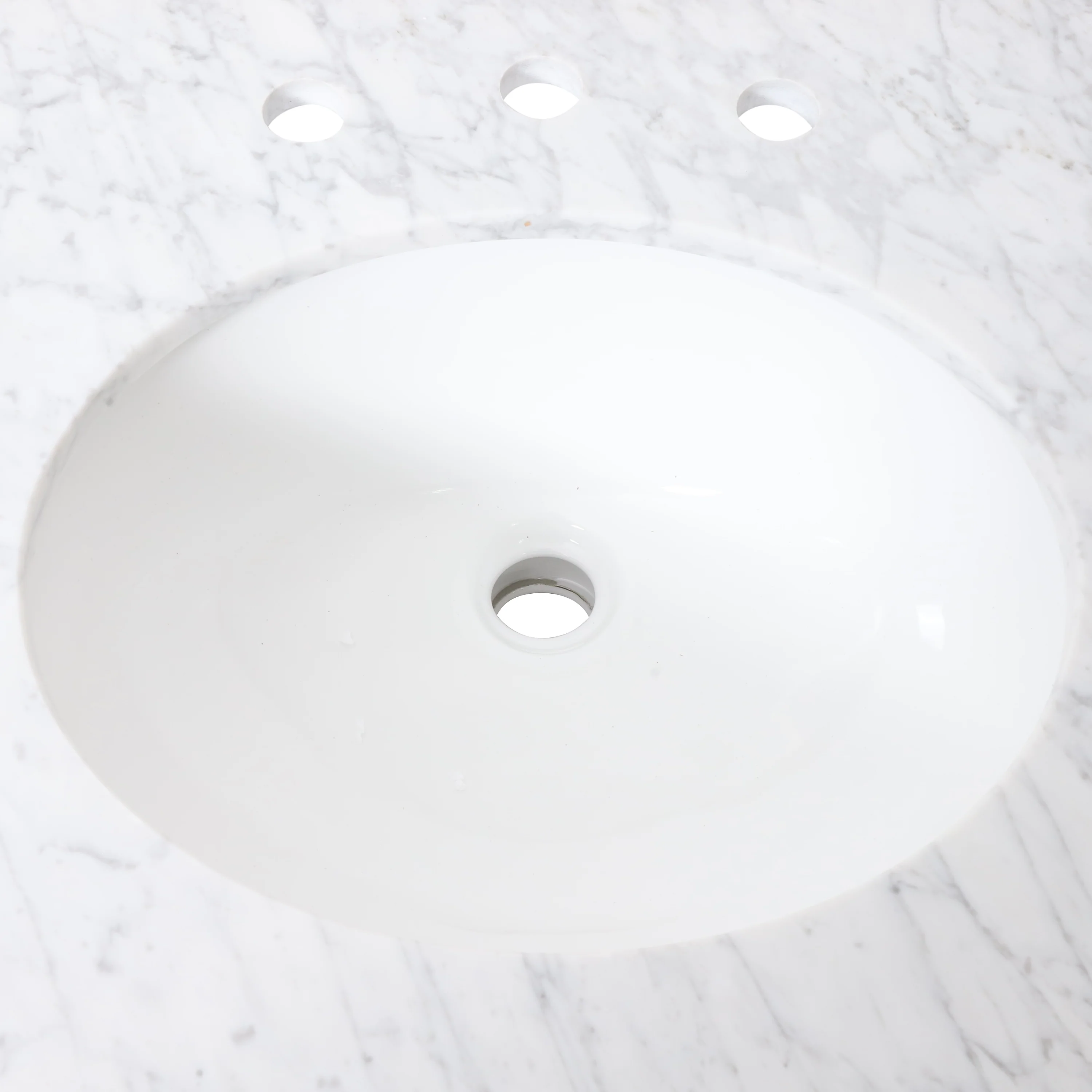 Lorent Contemporary Marble Countertop with Sink - furnishings