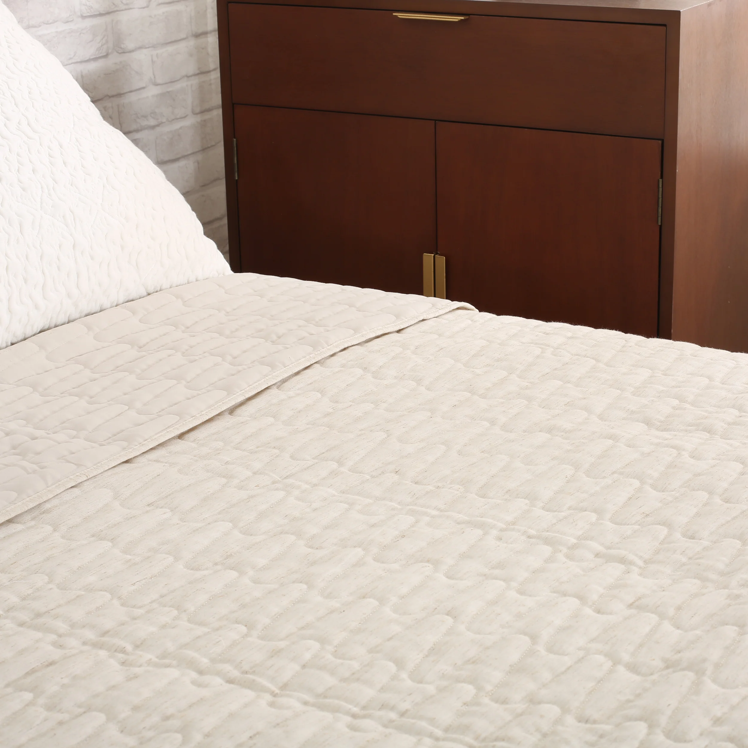 Marie Double Bed Fabric Quilt - furnishings