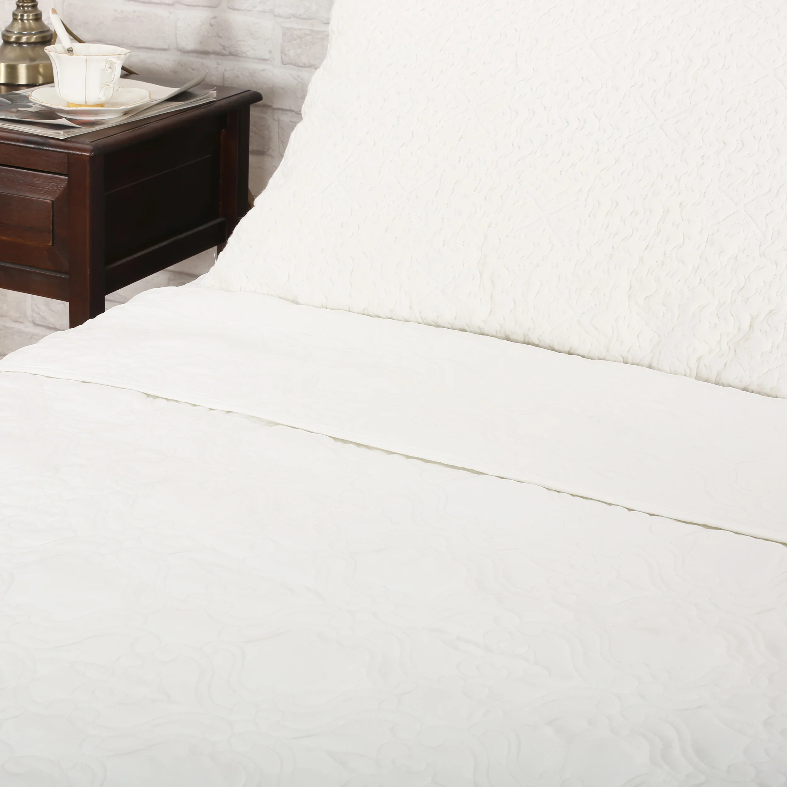 Landyn Double Bed Fabric Quilt - furnishings
