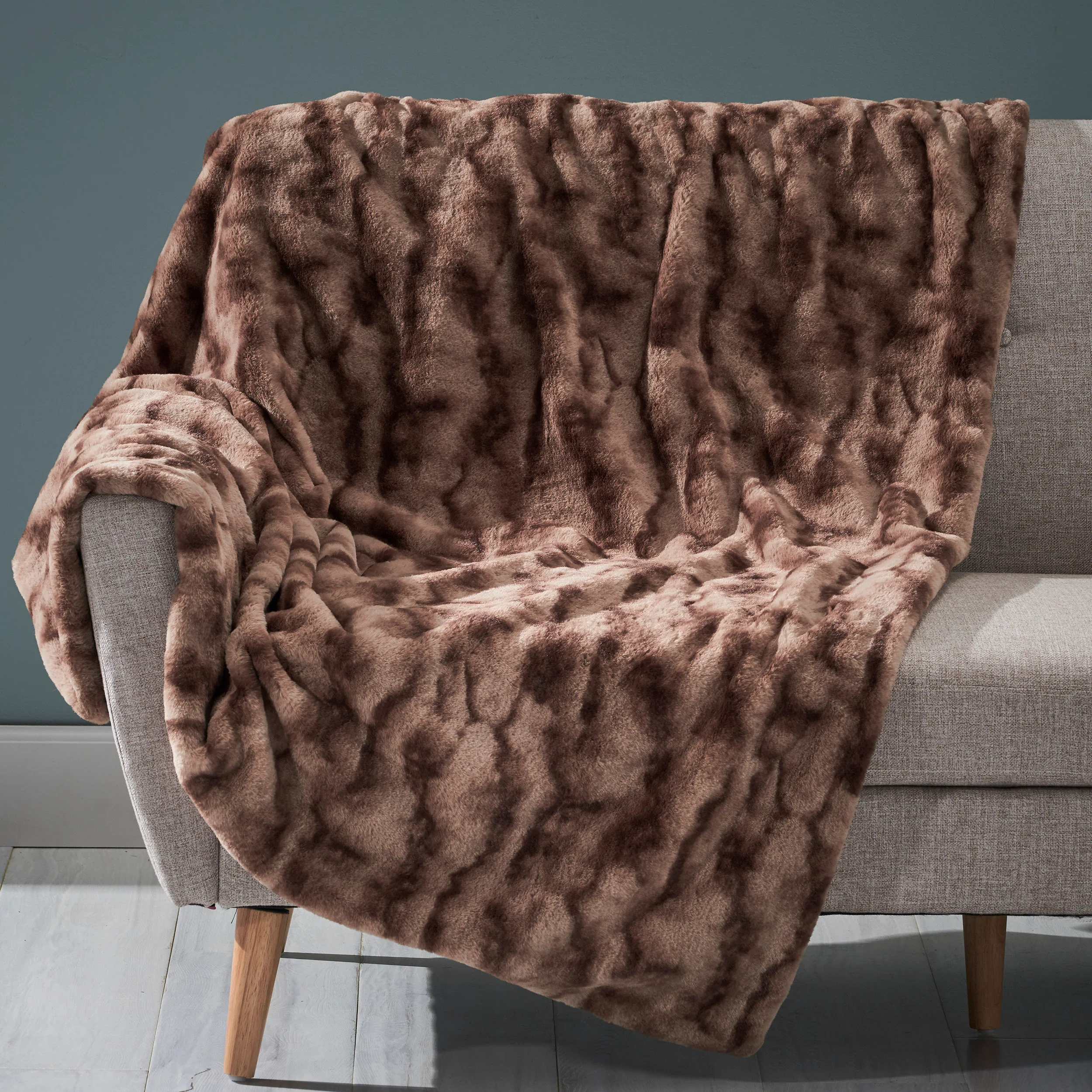 Sizda Glam Fuzzy Fabric Throw Blanket - furnishings