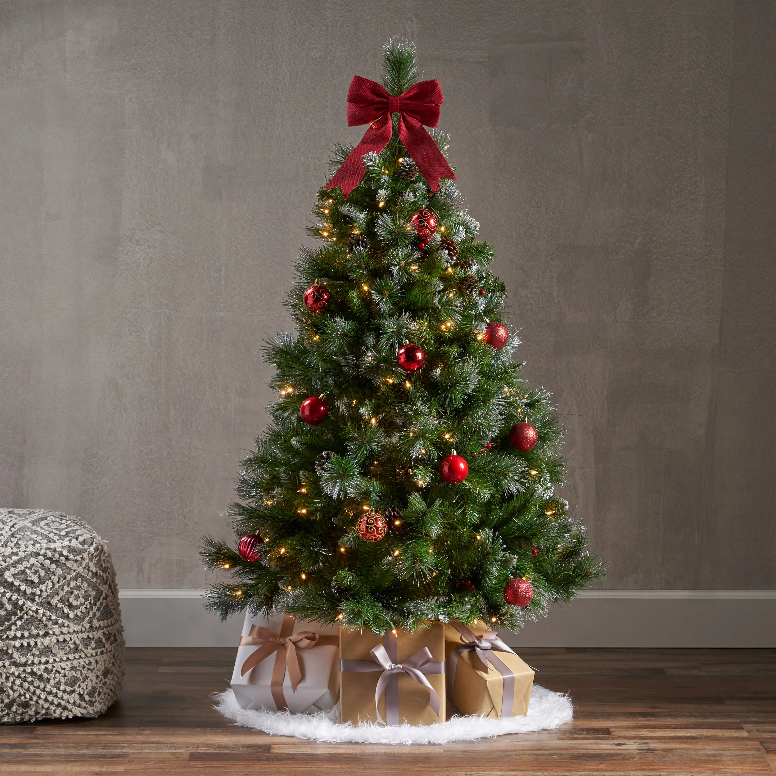 4.5-foot Mixed Spruce Hinged Artificial Christmas Tree with Glitter Branches, Red Berries, and Pinecones - furnishings