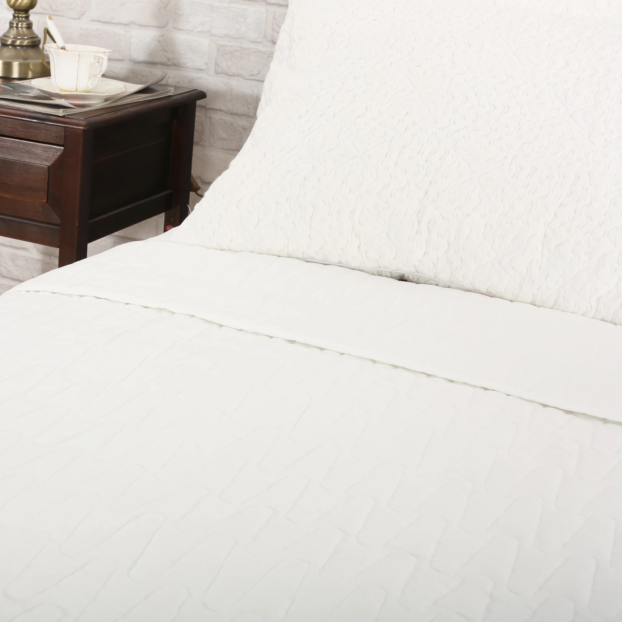 Marie Double Bed Fabric Quilt - furnishings