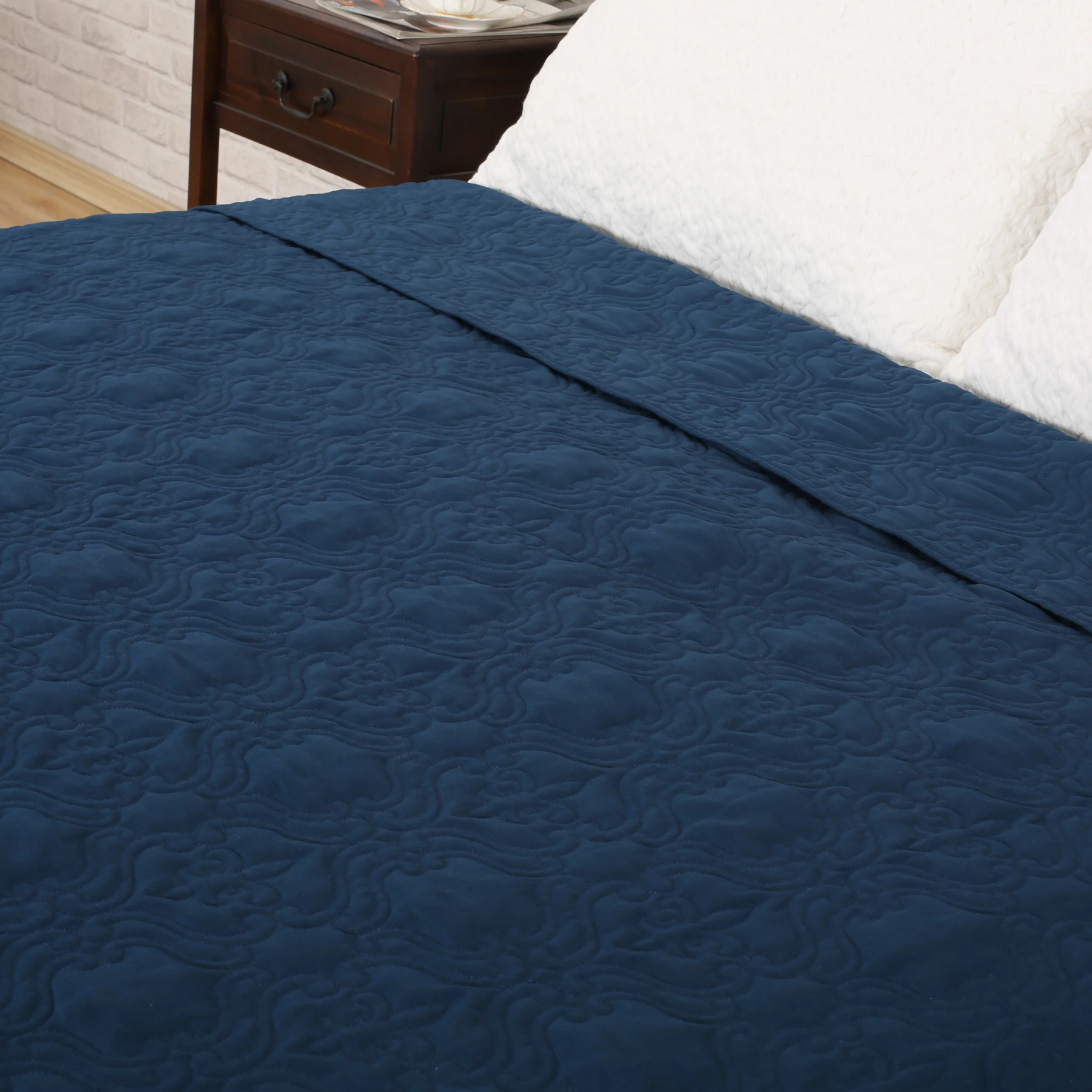 Landyn Double Bed Fabric Quilt - furnishings