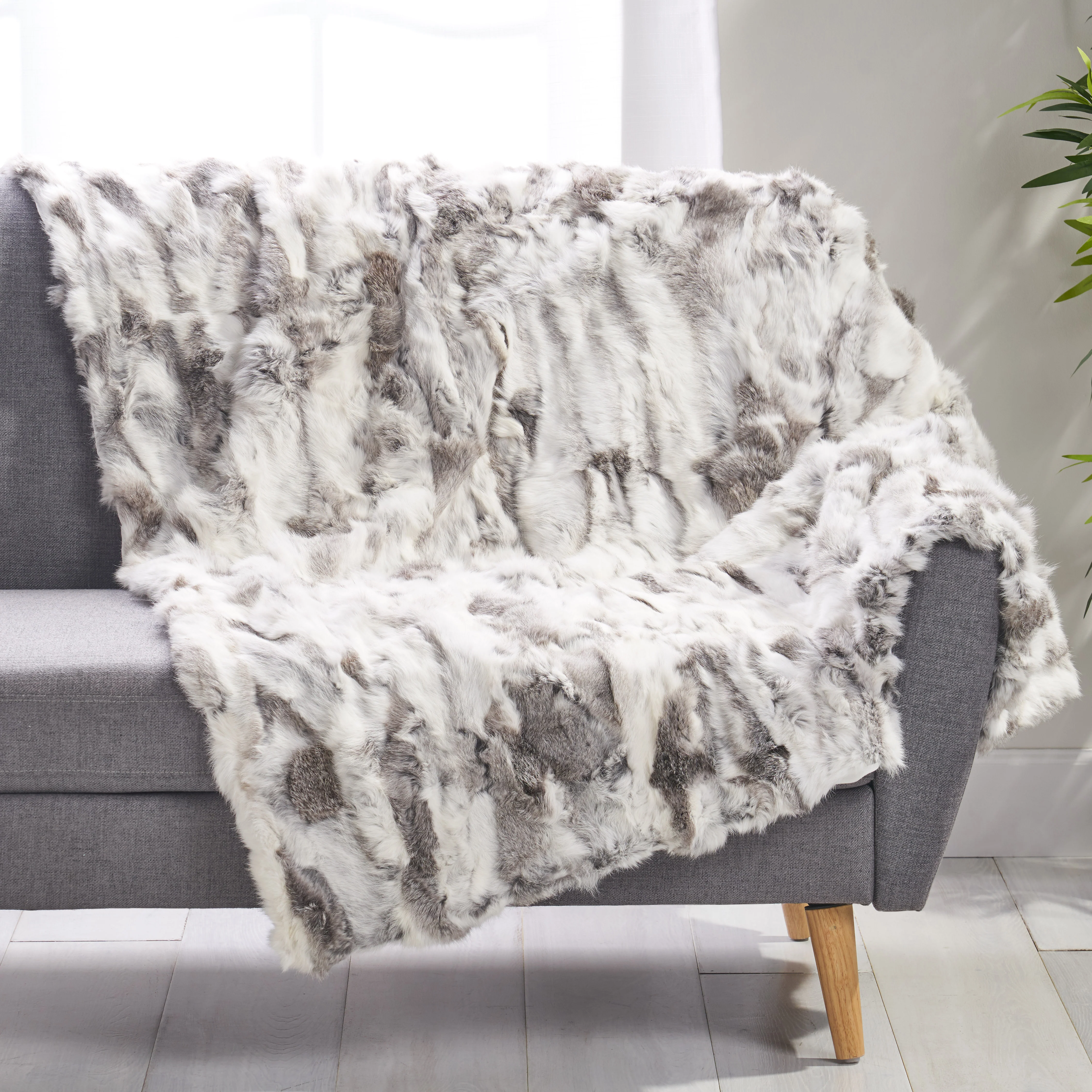Lauren Glam Fur Throw Blanket - furnishings