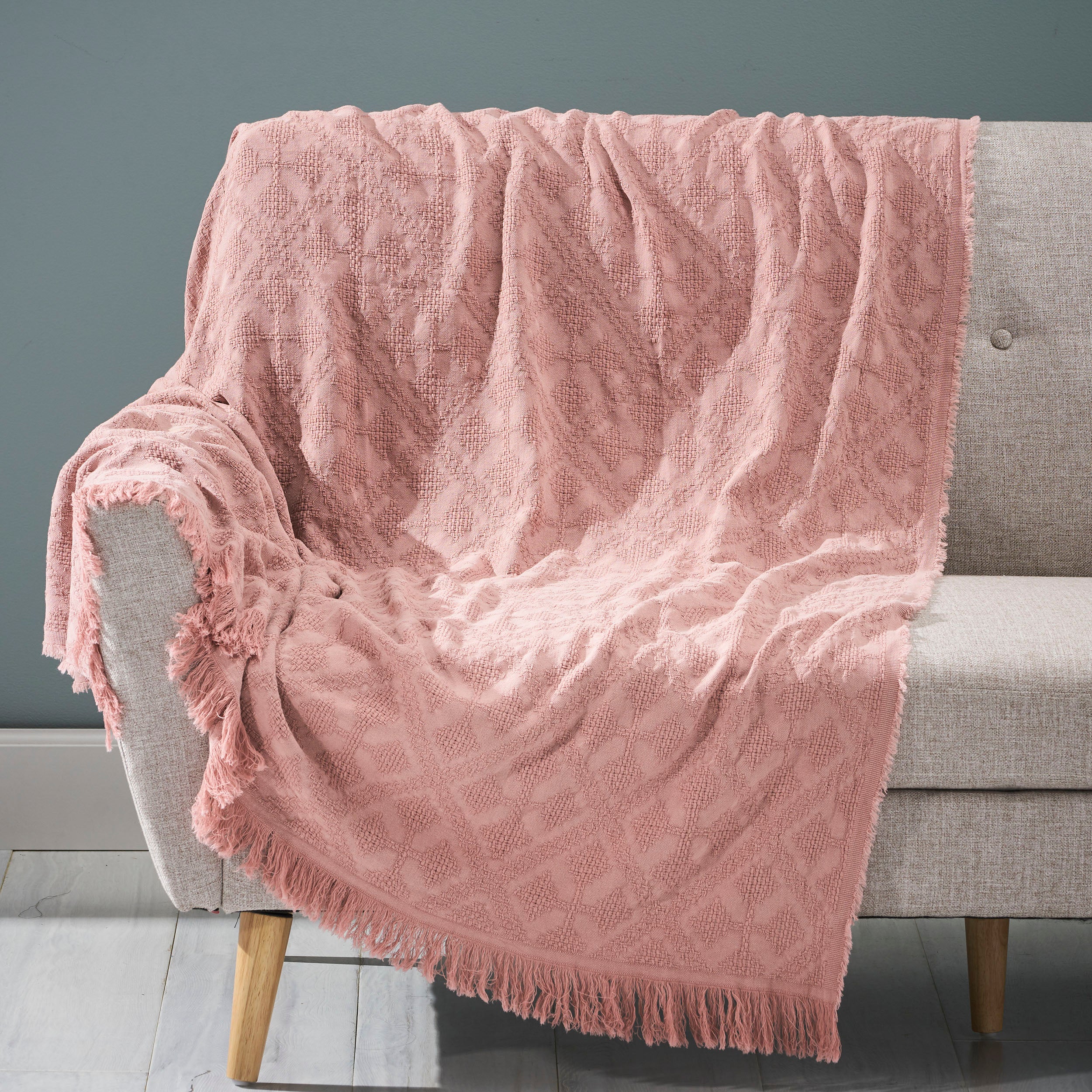 Fontana Contemporary Cotton Throw Blanket with Fringes, Dusty Pink - furnishings