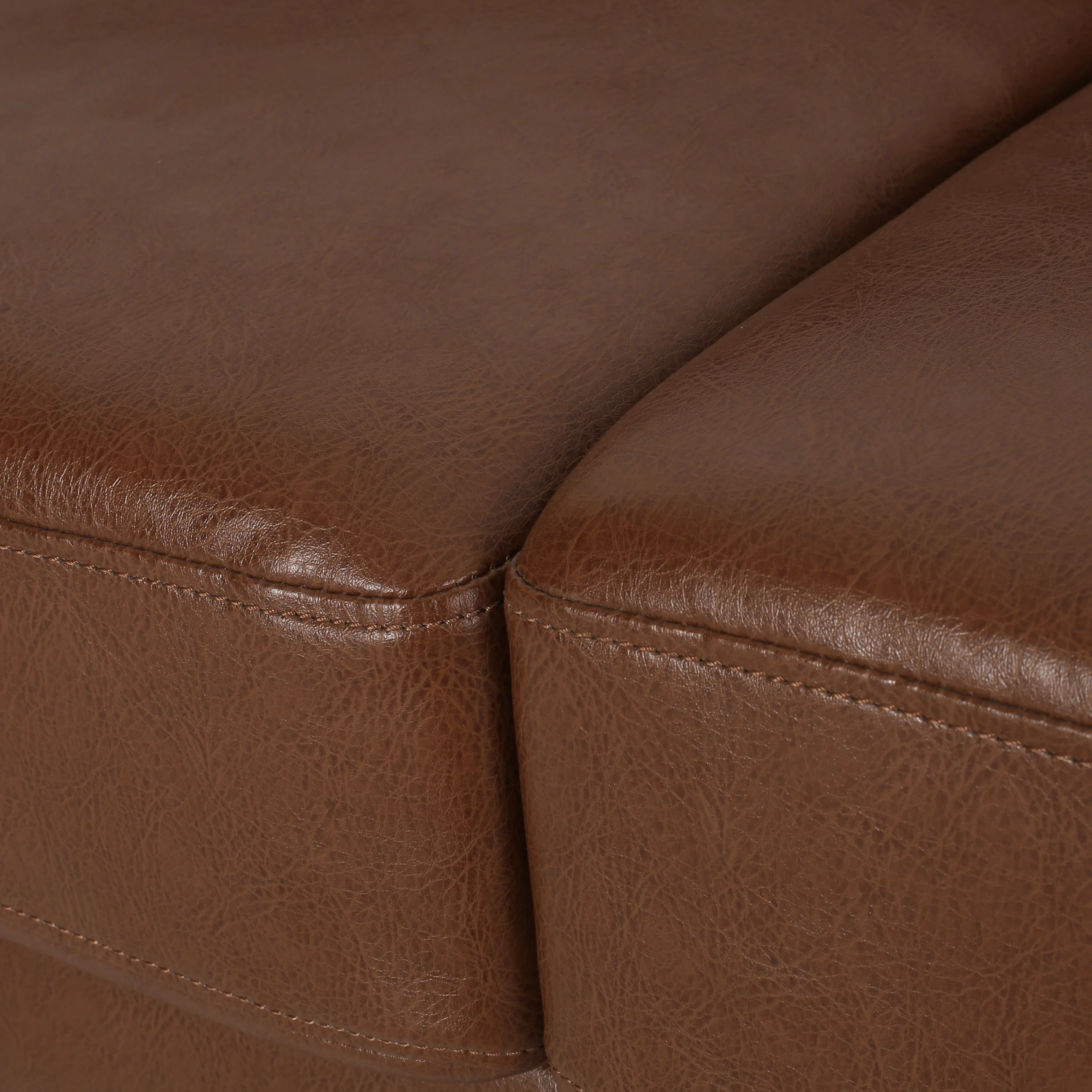Zyiere Tufted Chesterfield 3 Seater Sofa - furnishings