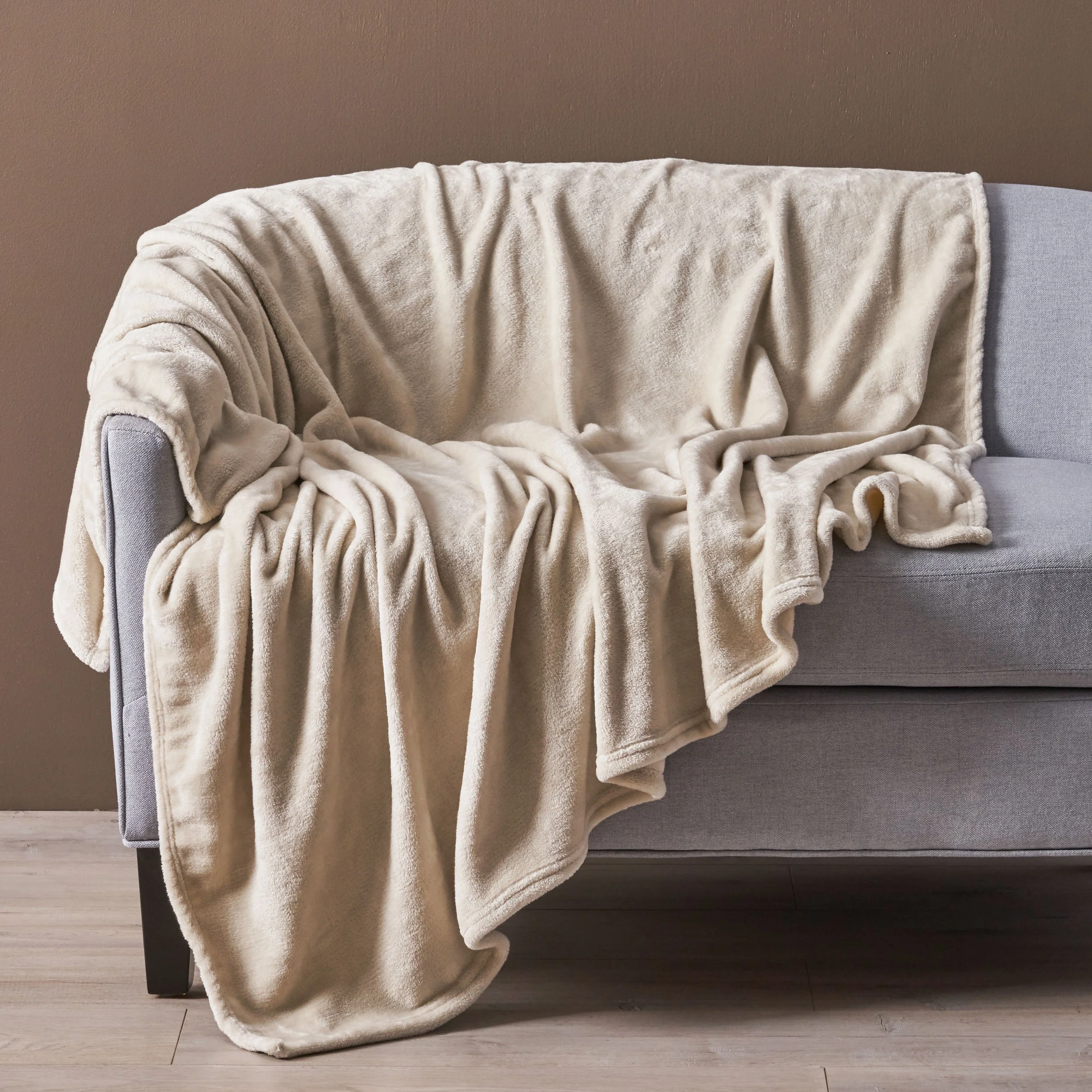 Jaelynn Flannel Throw Blanket - furnishings