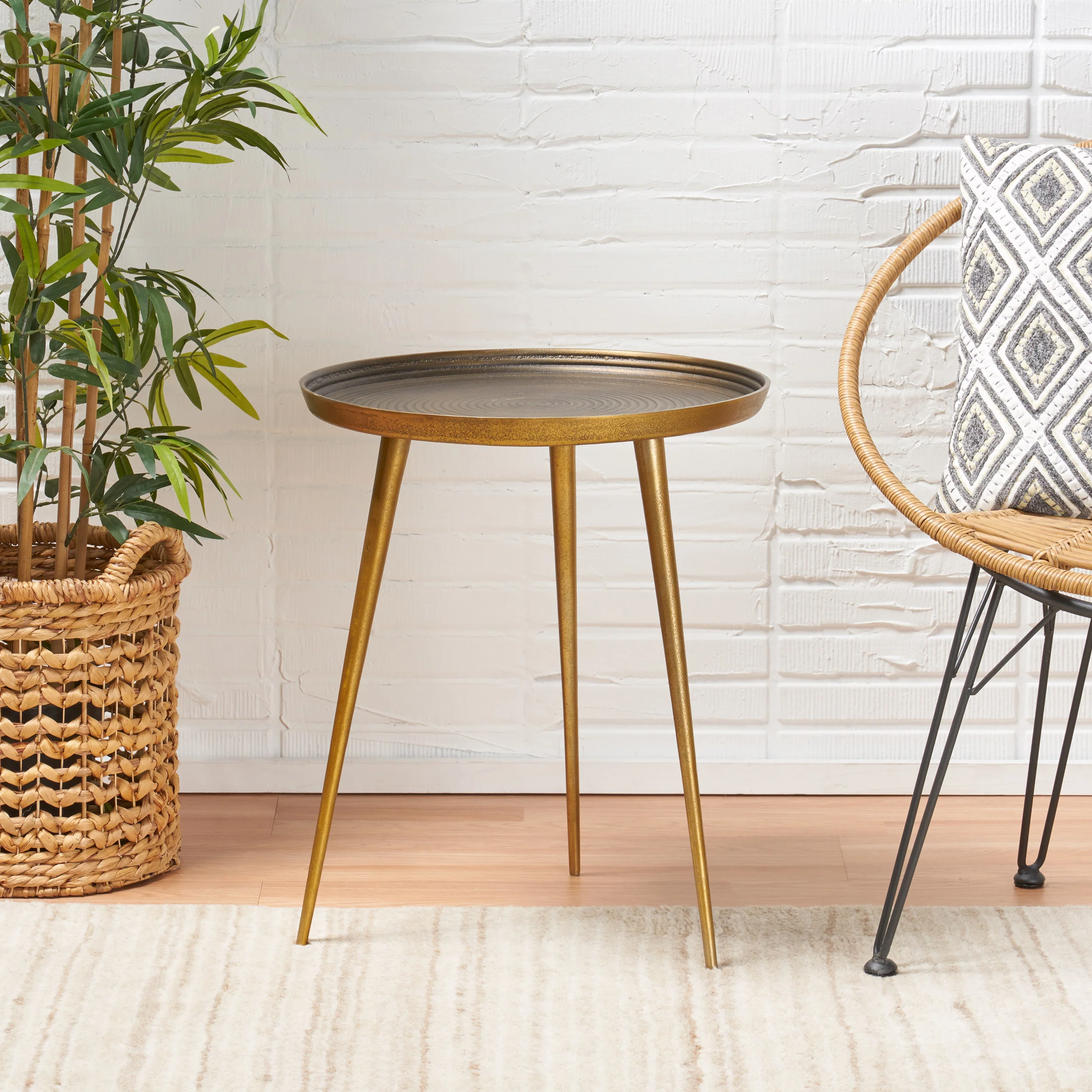 Elaf Modern Aluminum Accent Table - furnishings