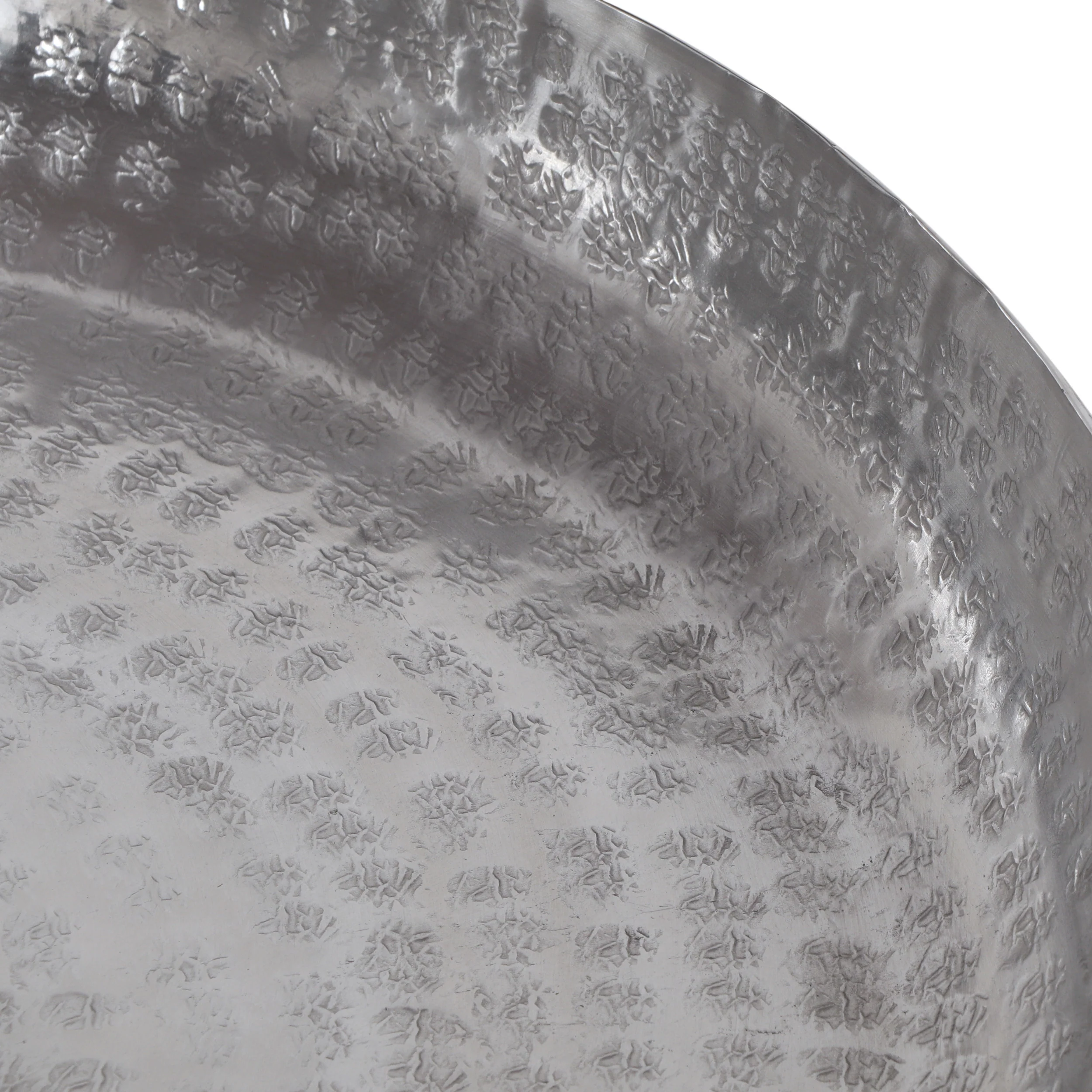 Dutile Handmade Hammered Aluminum Decorative Plate, Silver - furnishings