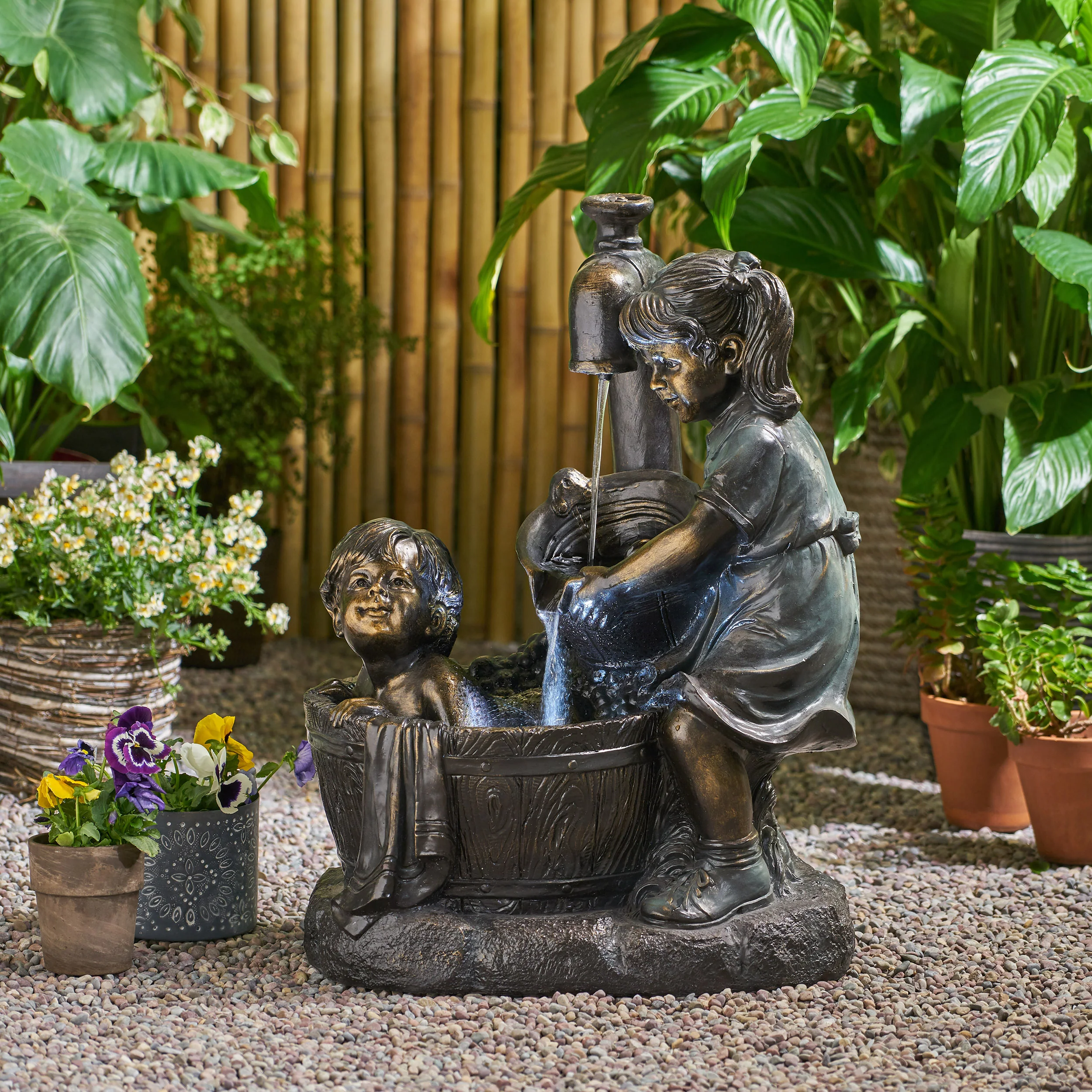 Madalyne Fountain - furnishings