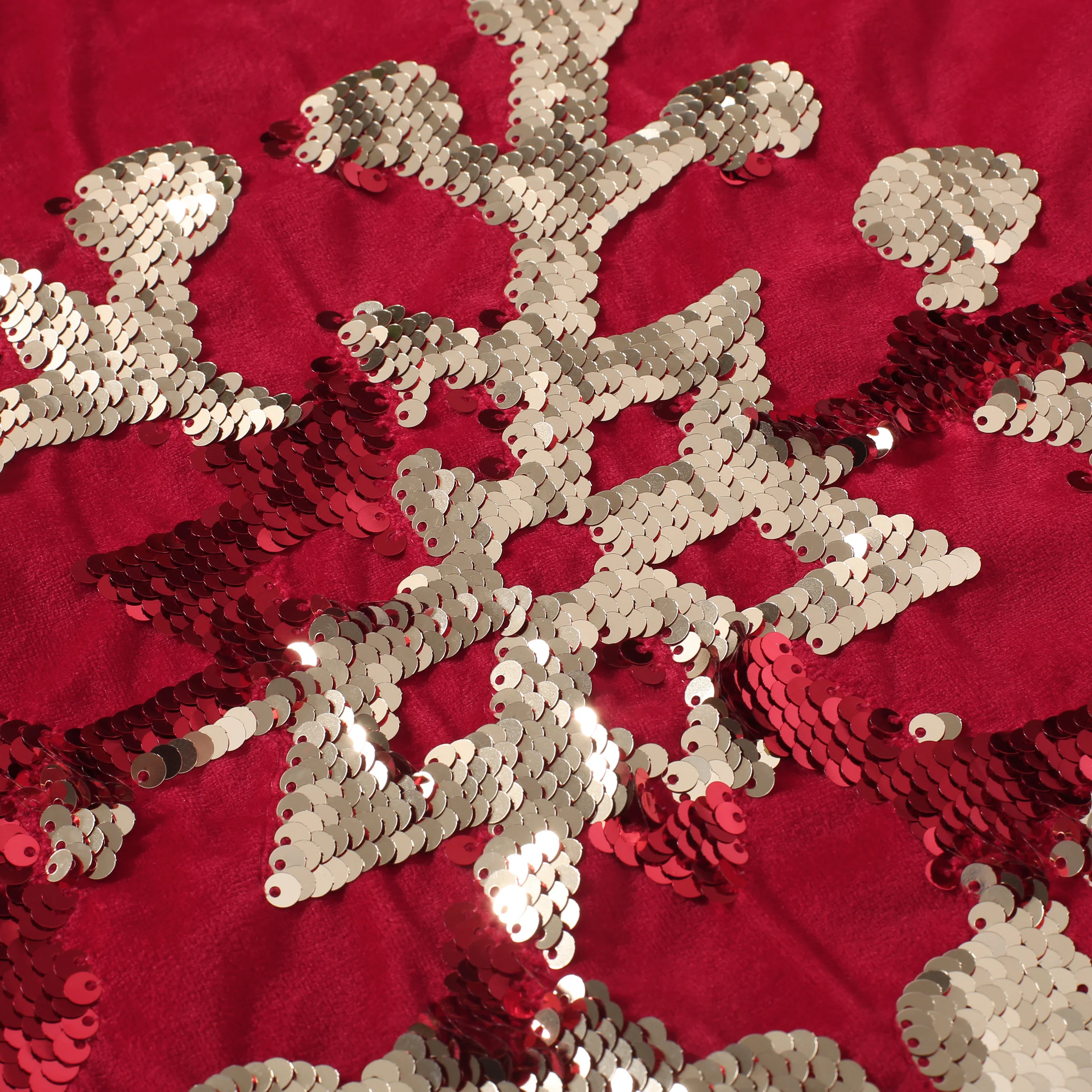 Geary Glam Velvet Christmas Throw Pillow - furnishings