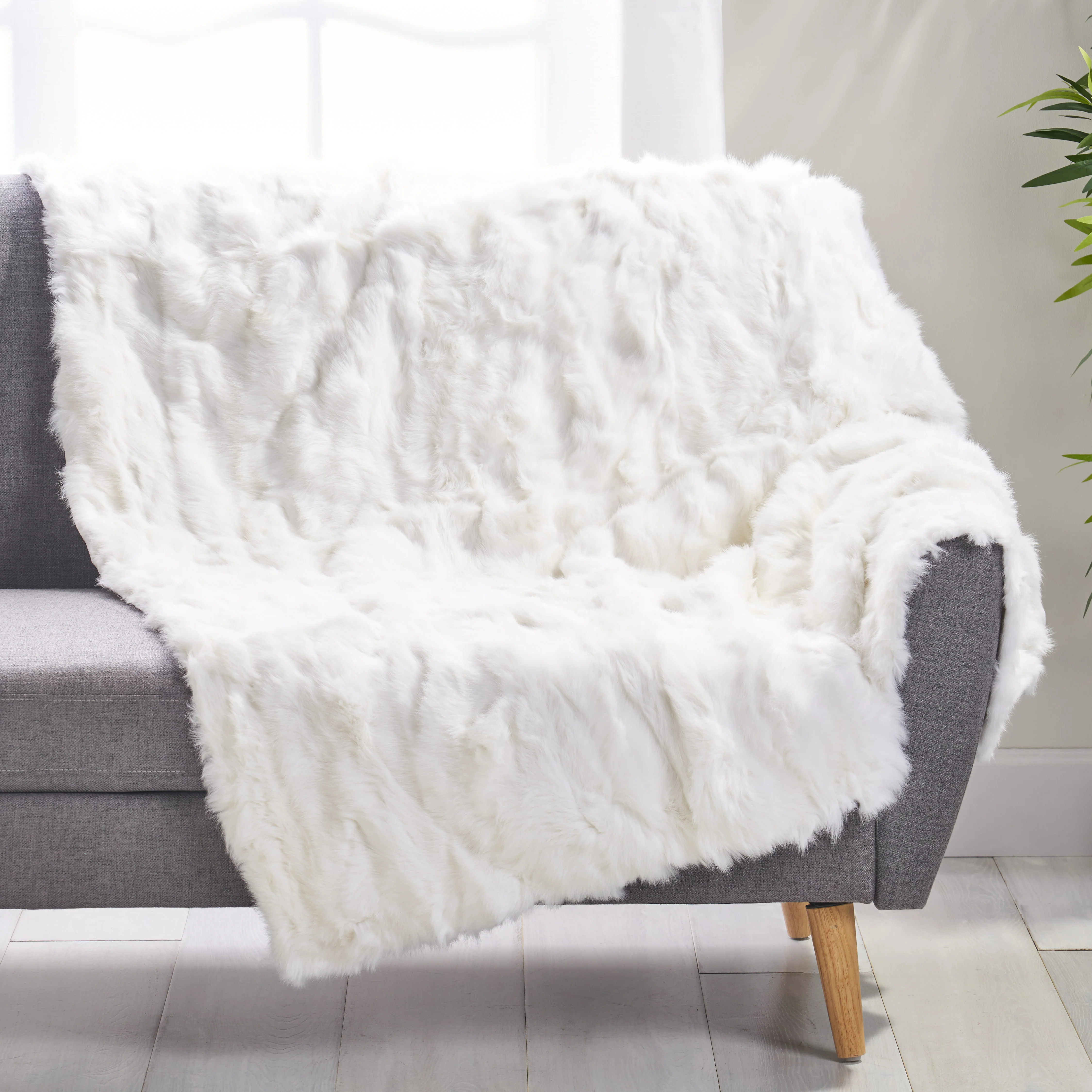 Lauren Glam Fur Throw Blanket - furnishings