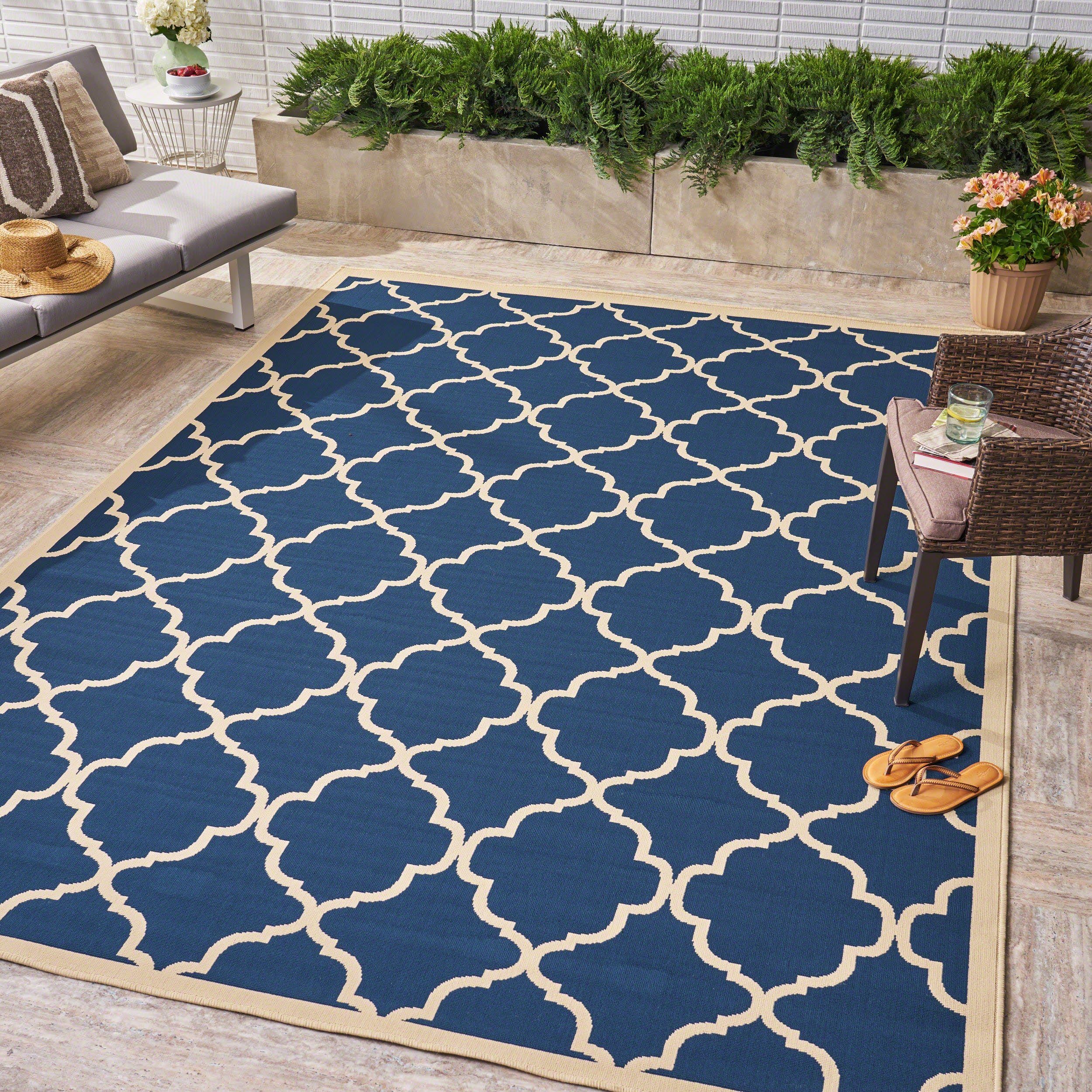 Hazel Outdoor Modern Navy Blue Area Rug with Ivory Quatrefoil Pattern - furnishings