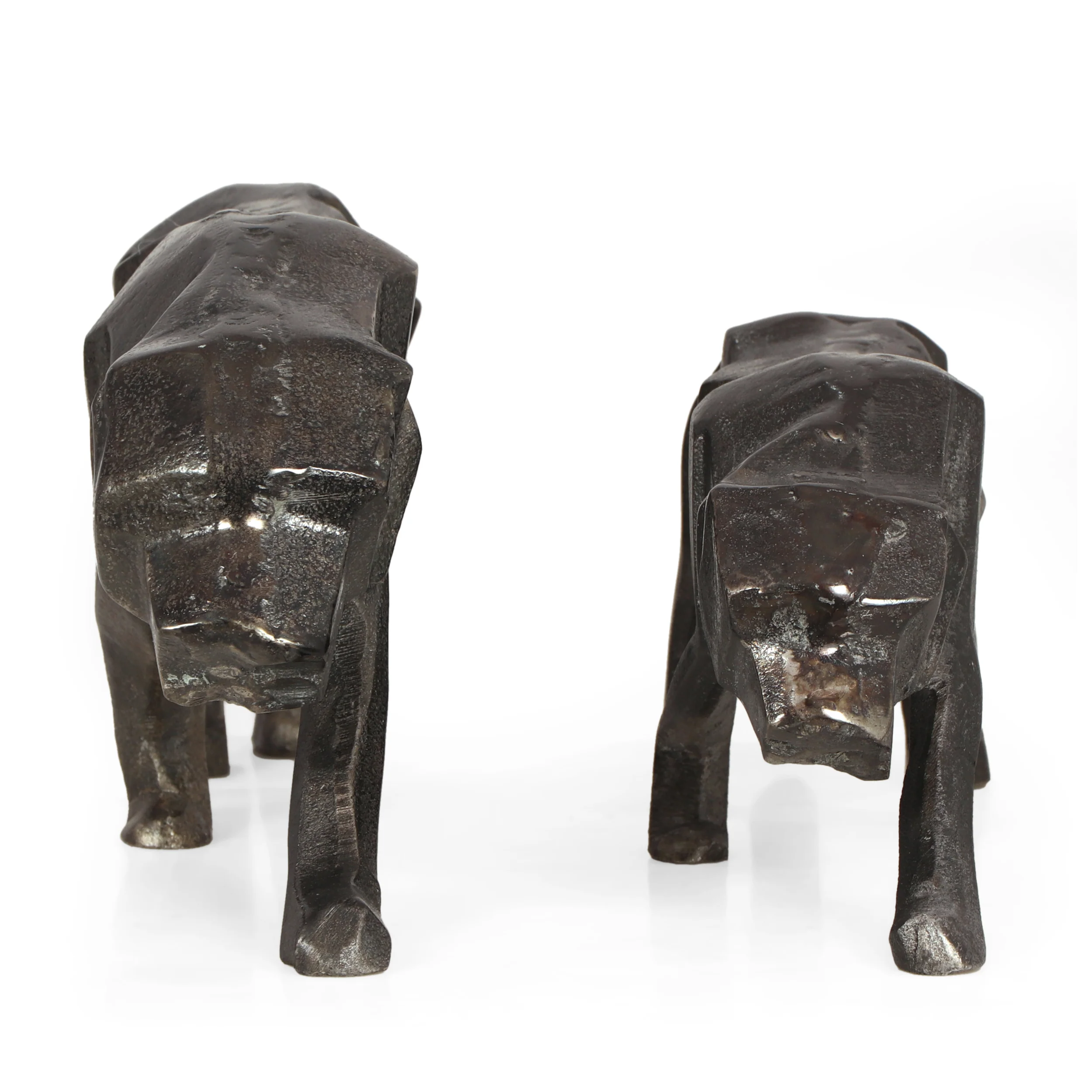 Hilldom Handcrafted Aluminum Leopard Figurine, Set of 2, Black Charcoal - furnishings