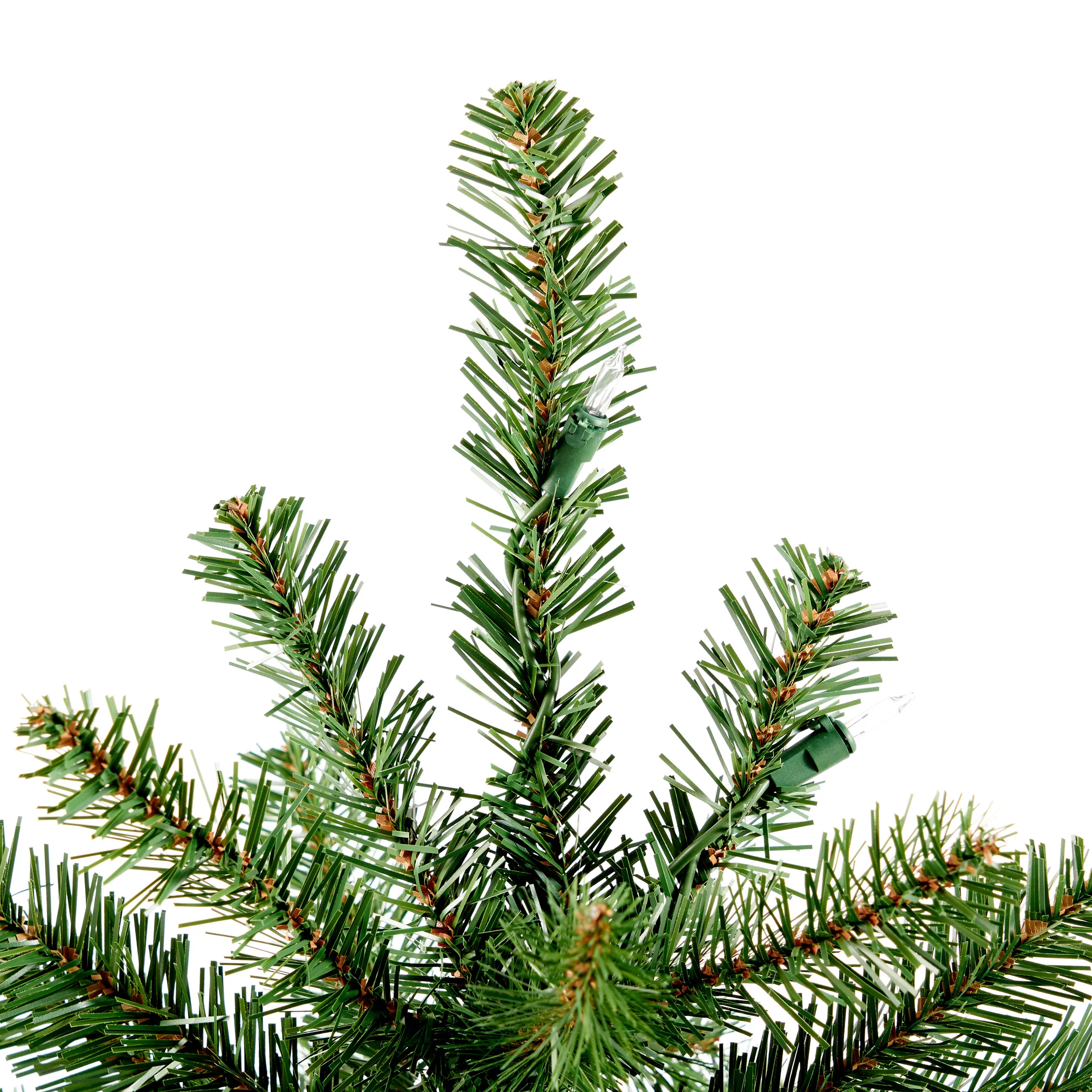 4.5-foot Norway Spruce Hinged Artificial Christmas Tree - furnishings
