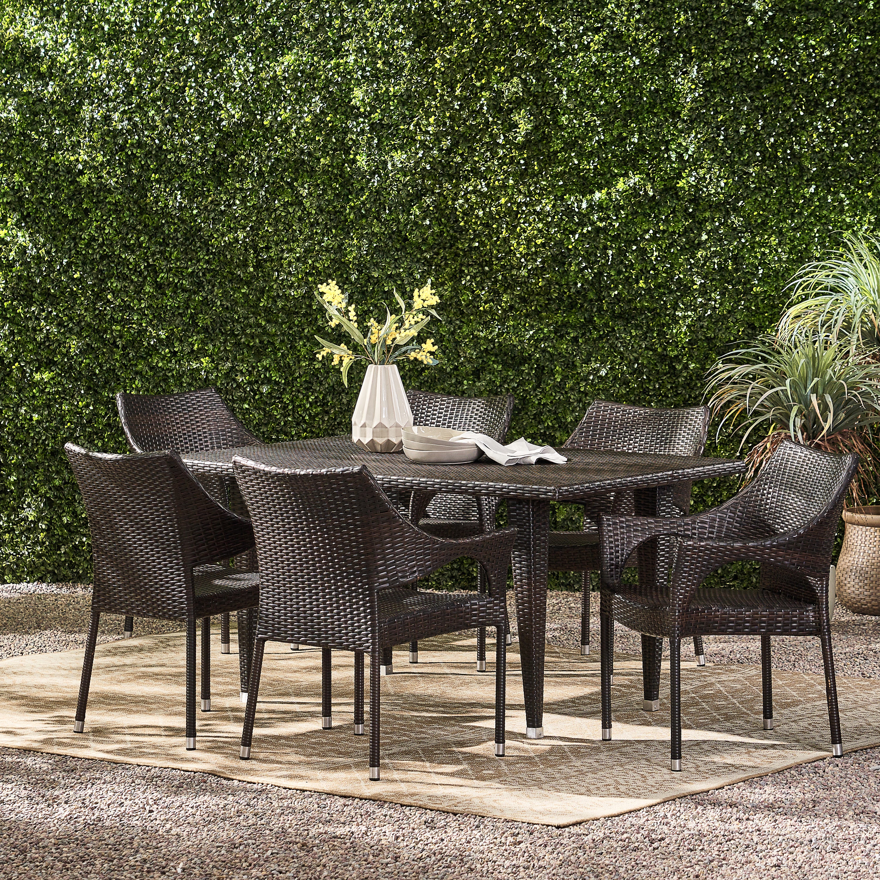 Del Mar 7-piece Outdoor Dining Set - furnishings