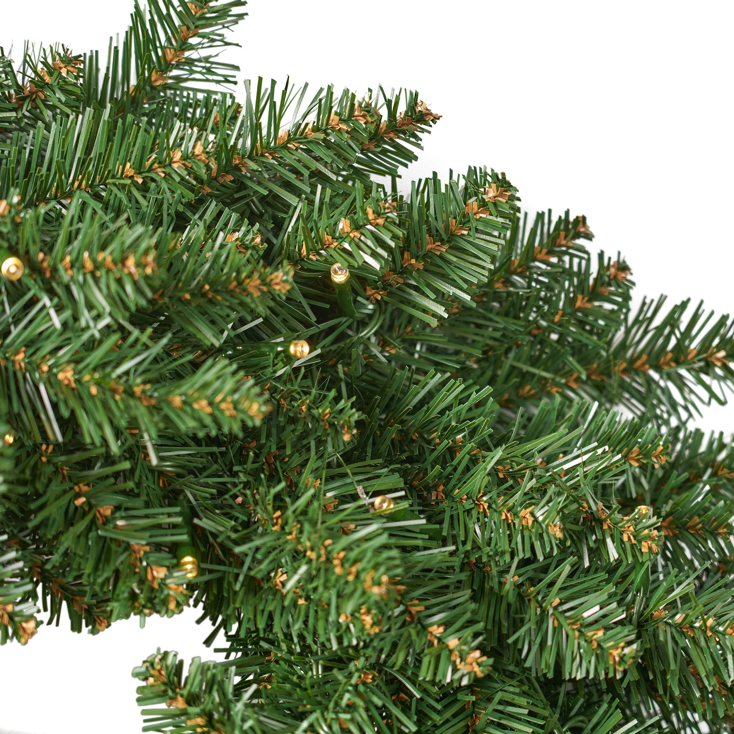 24-Inch Norway Spruce Pre-Lit Warm White LED Artificial Christmas Wreath - furnishings