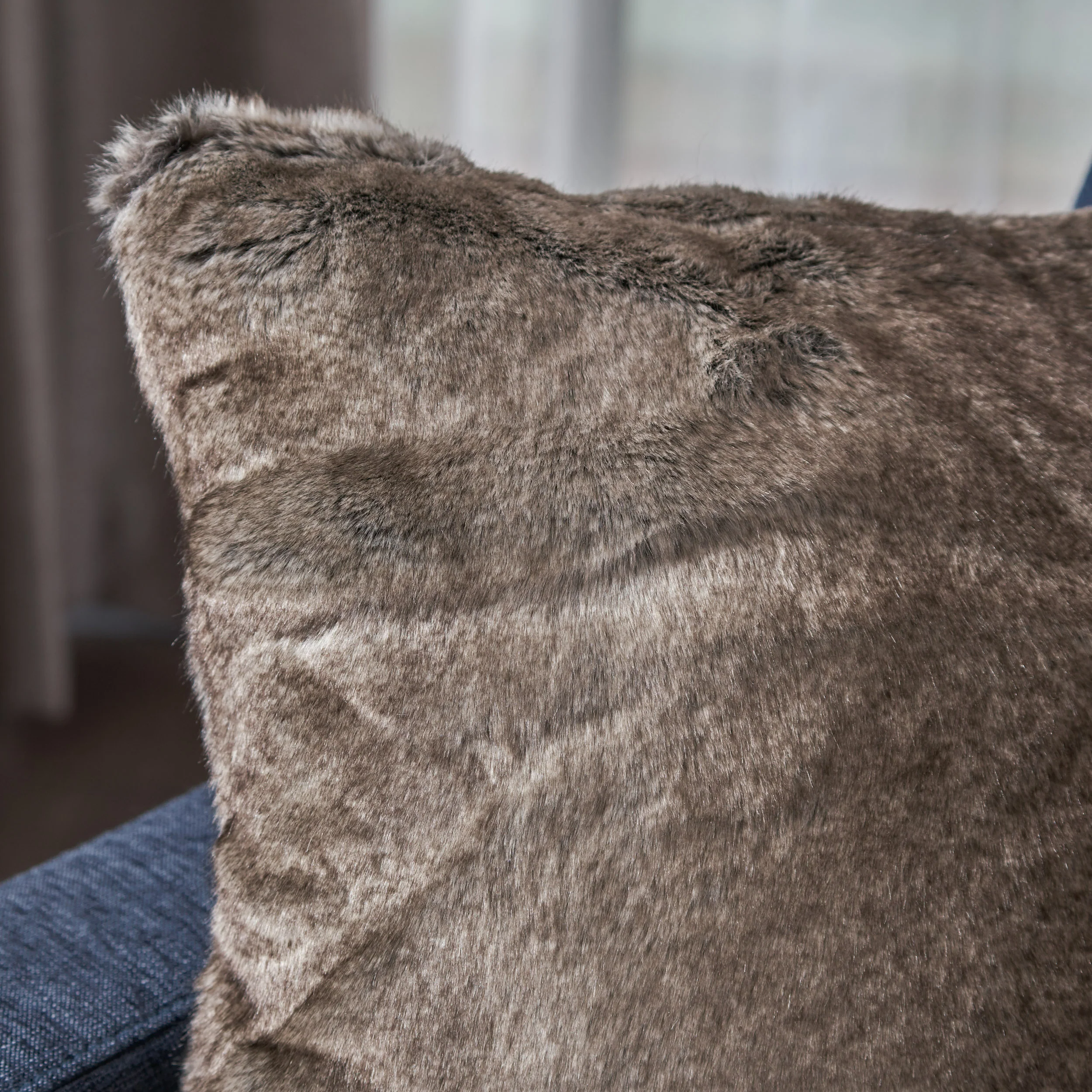 Trepida Faux Fur Pillow and Throw Blanket Combo (Set of 2) - furnishings
