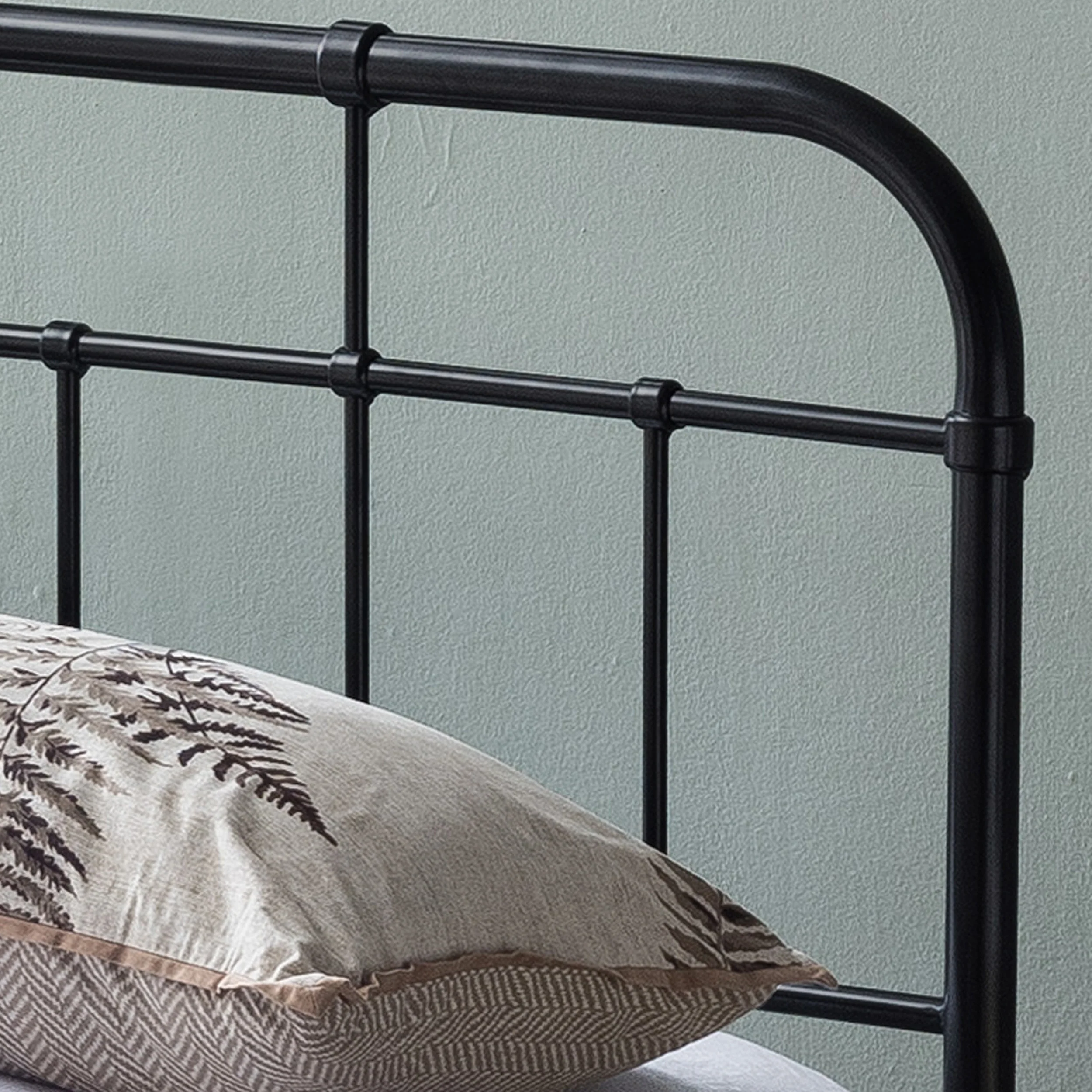 Enrique Industrial Design Iron Bed - furnishings