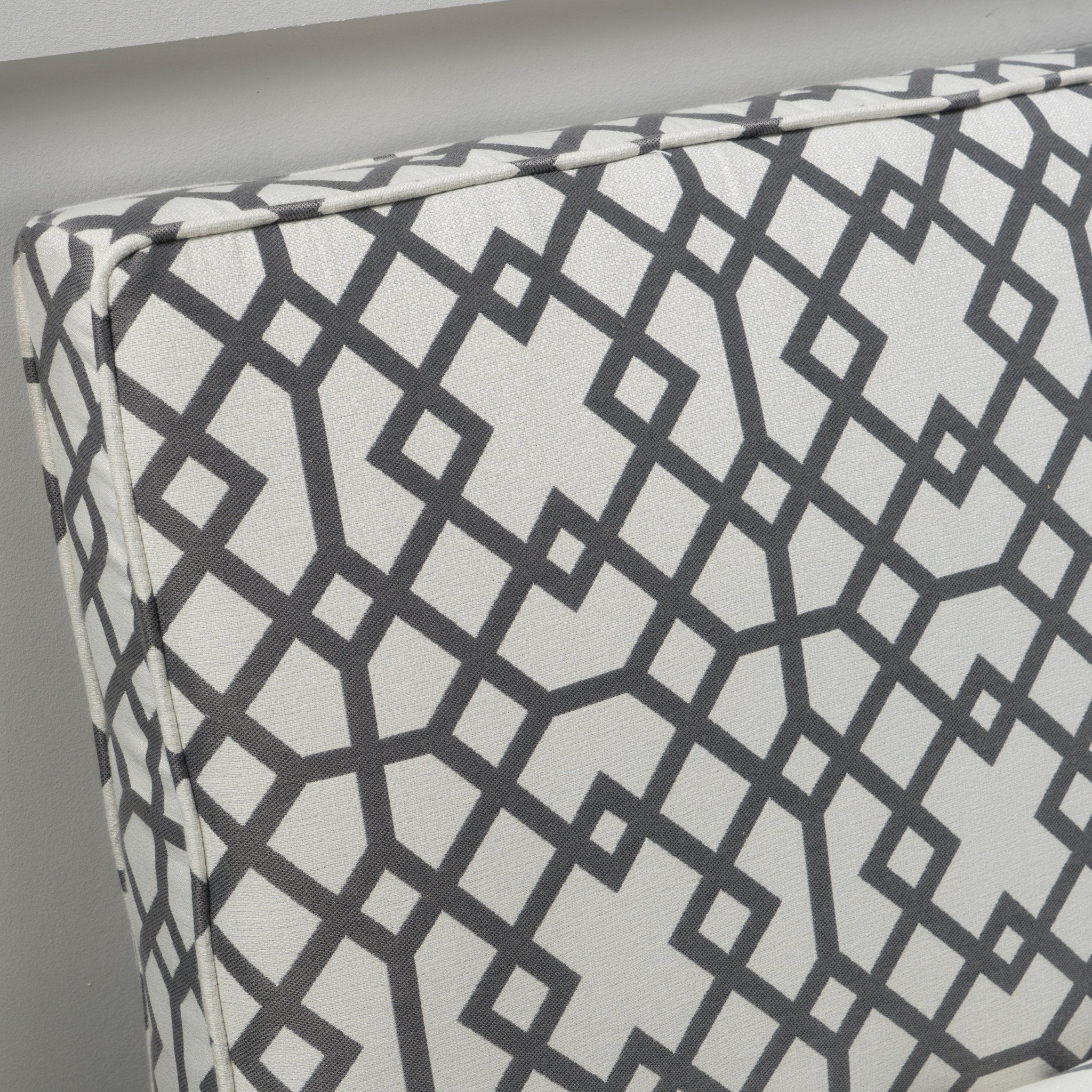 Charlotte Grey Geometric Patterned Fabric Settee - furnishings