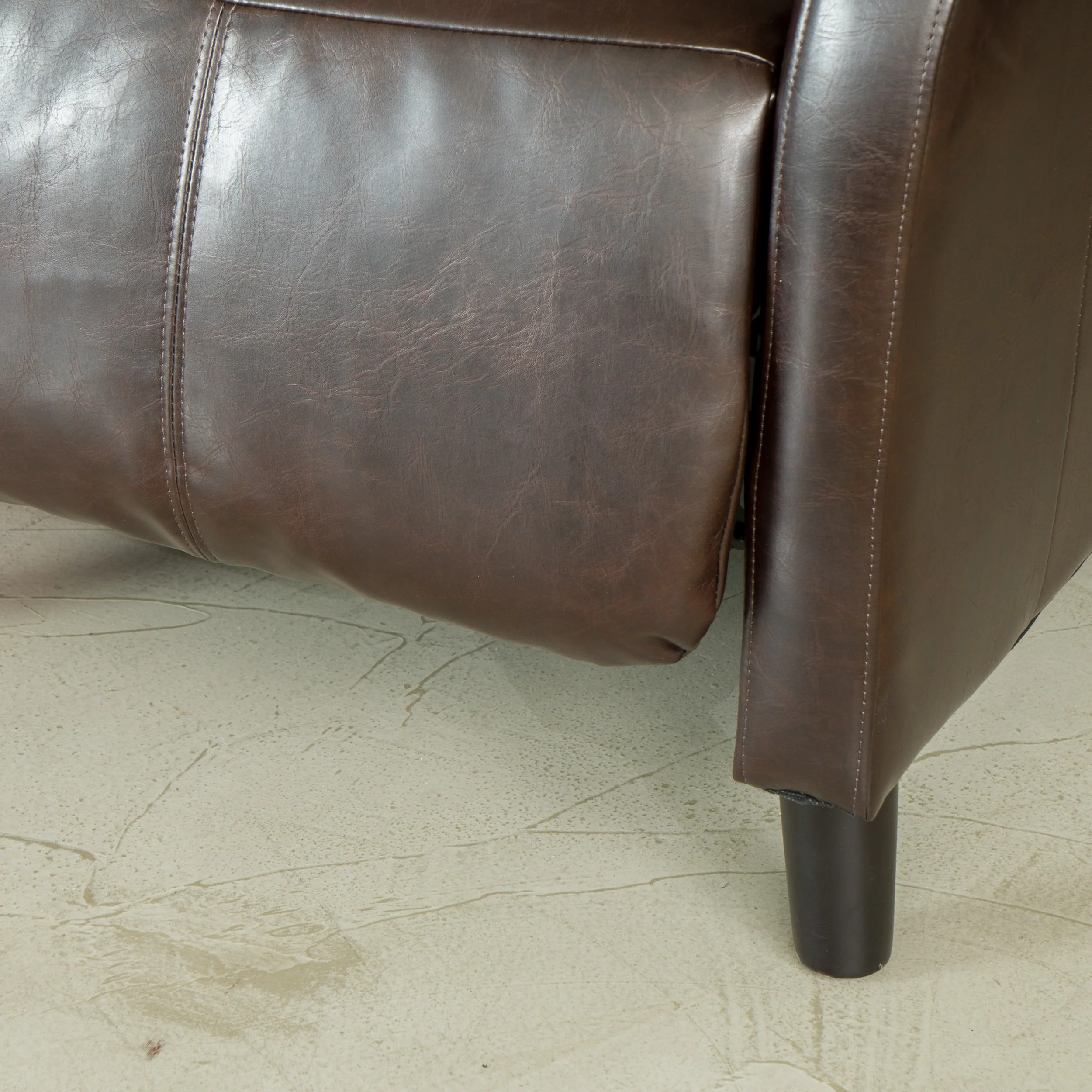 Trenton Leather Recliner - furnishings
