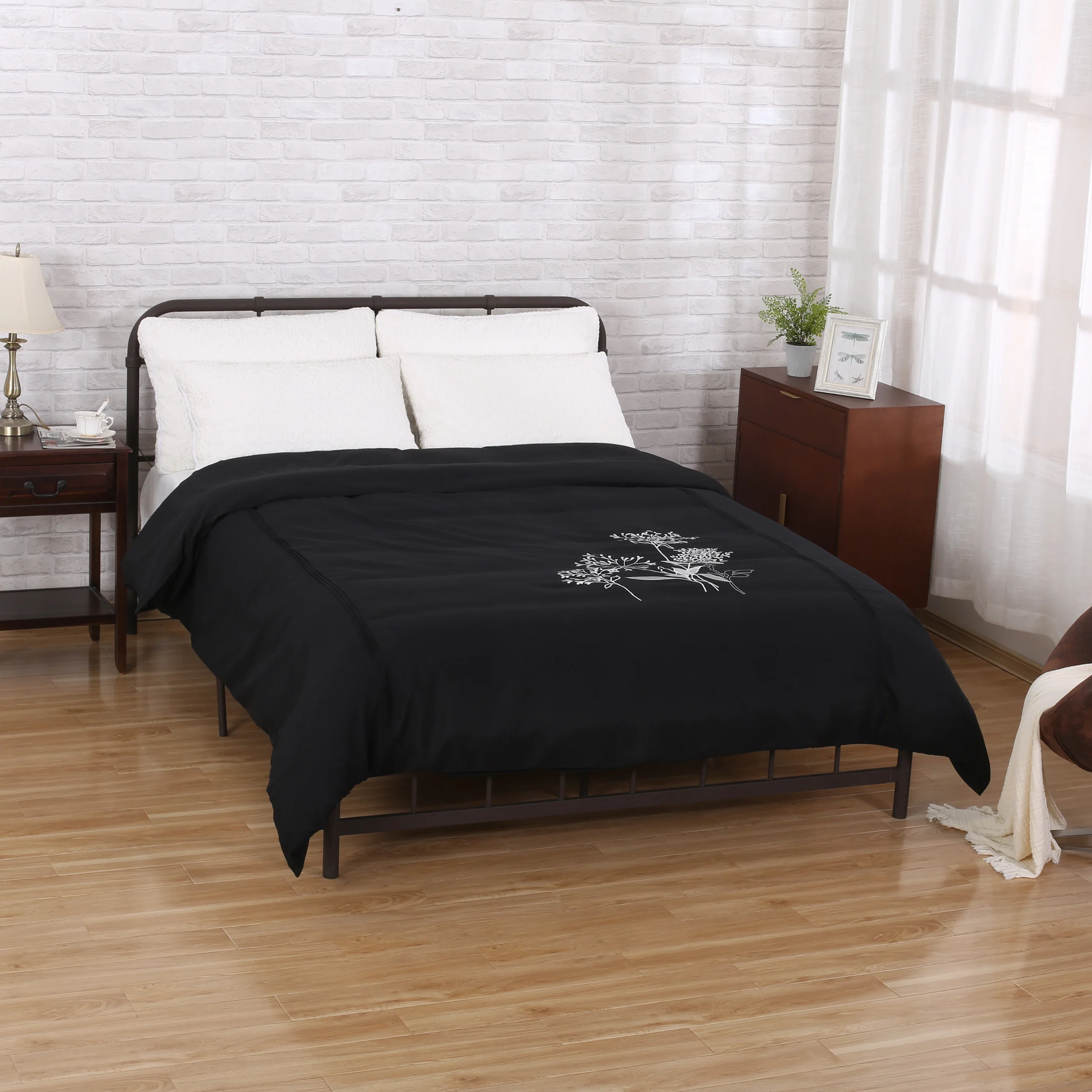 Miley Queen Size Fabric Duvet Cover with Floral Design - furnishings