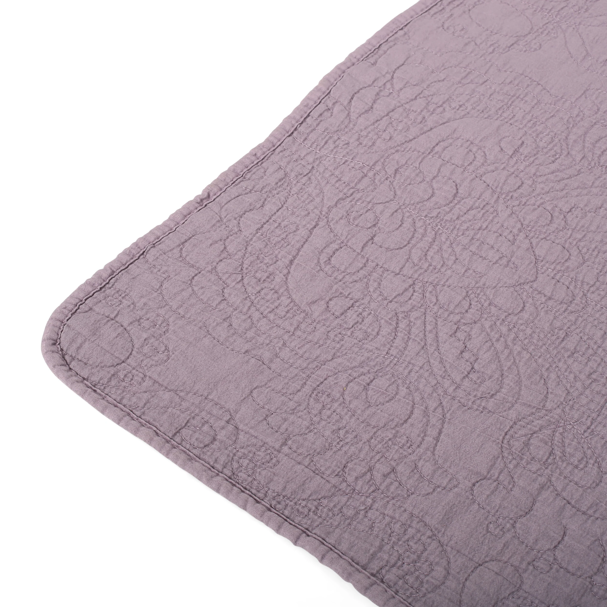 Anasophia Embroidered Throw Blanket - furnishings