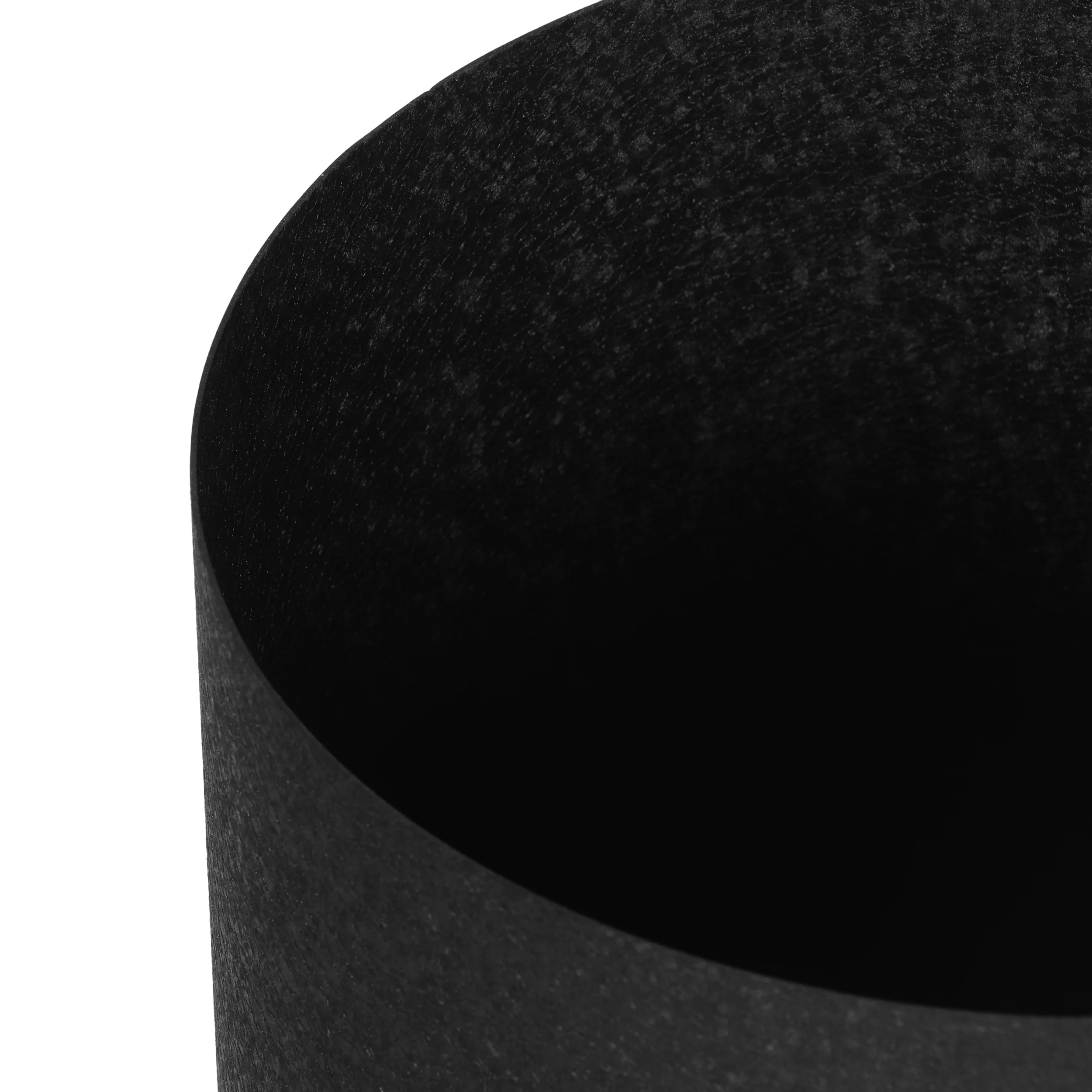 Mingo Modern Handcrafted Iron Planter, Black - furnishings