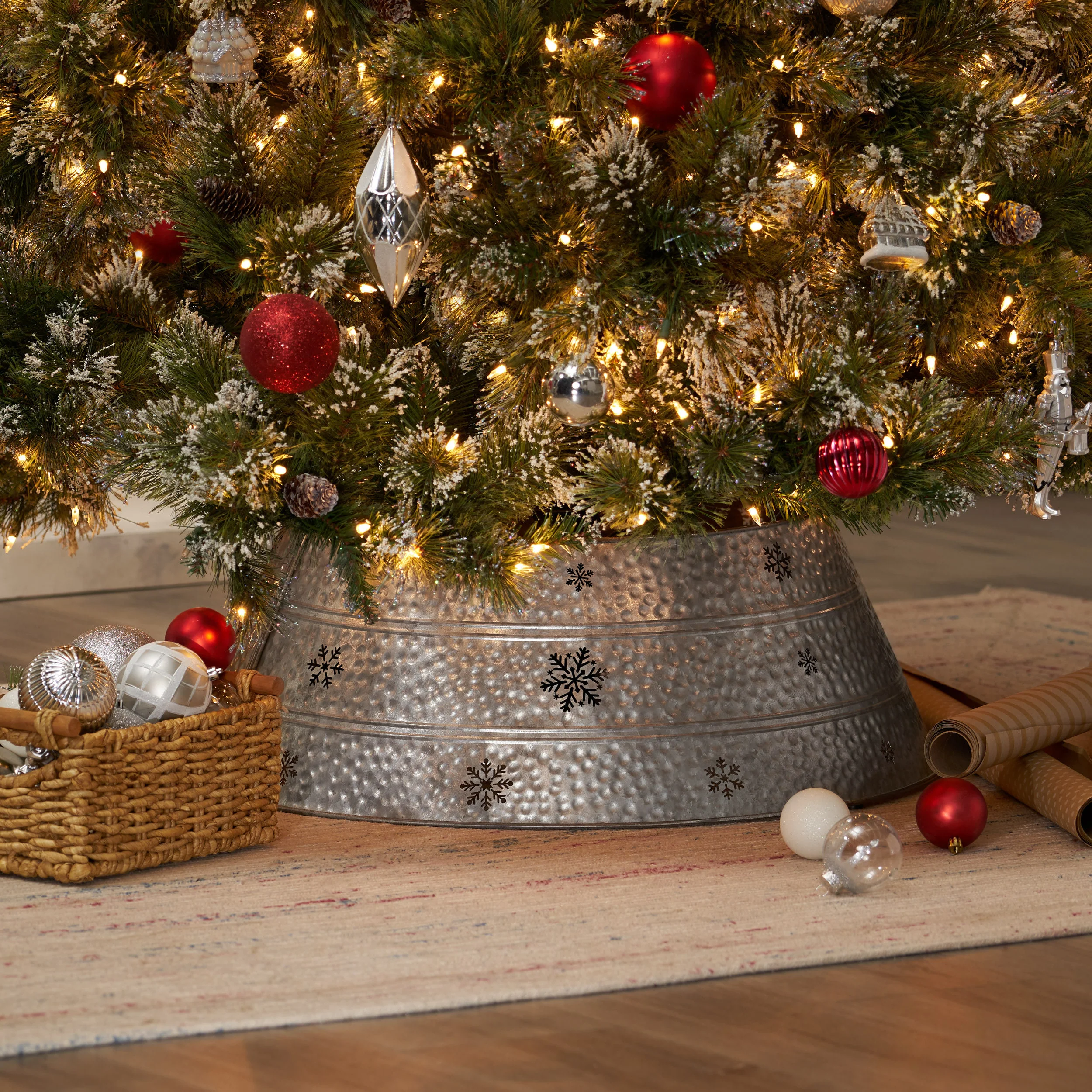Clough Metal Christmas Tree Collar, Silver - furnishings