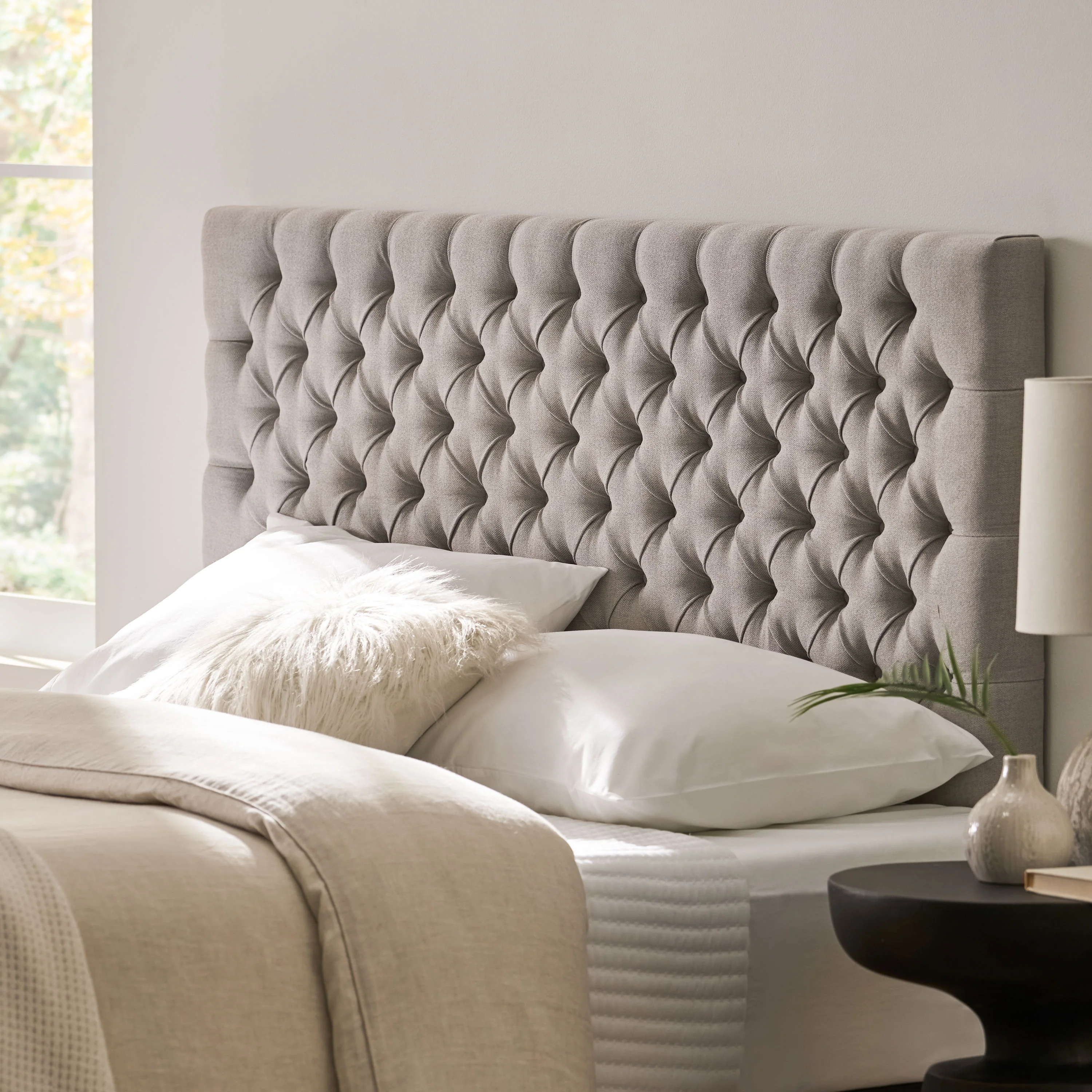 Brunet Contemporary Button Tufted Fabric Queen/Full Headboard - furnishings