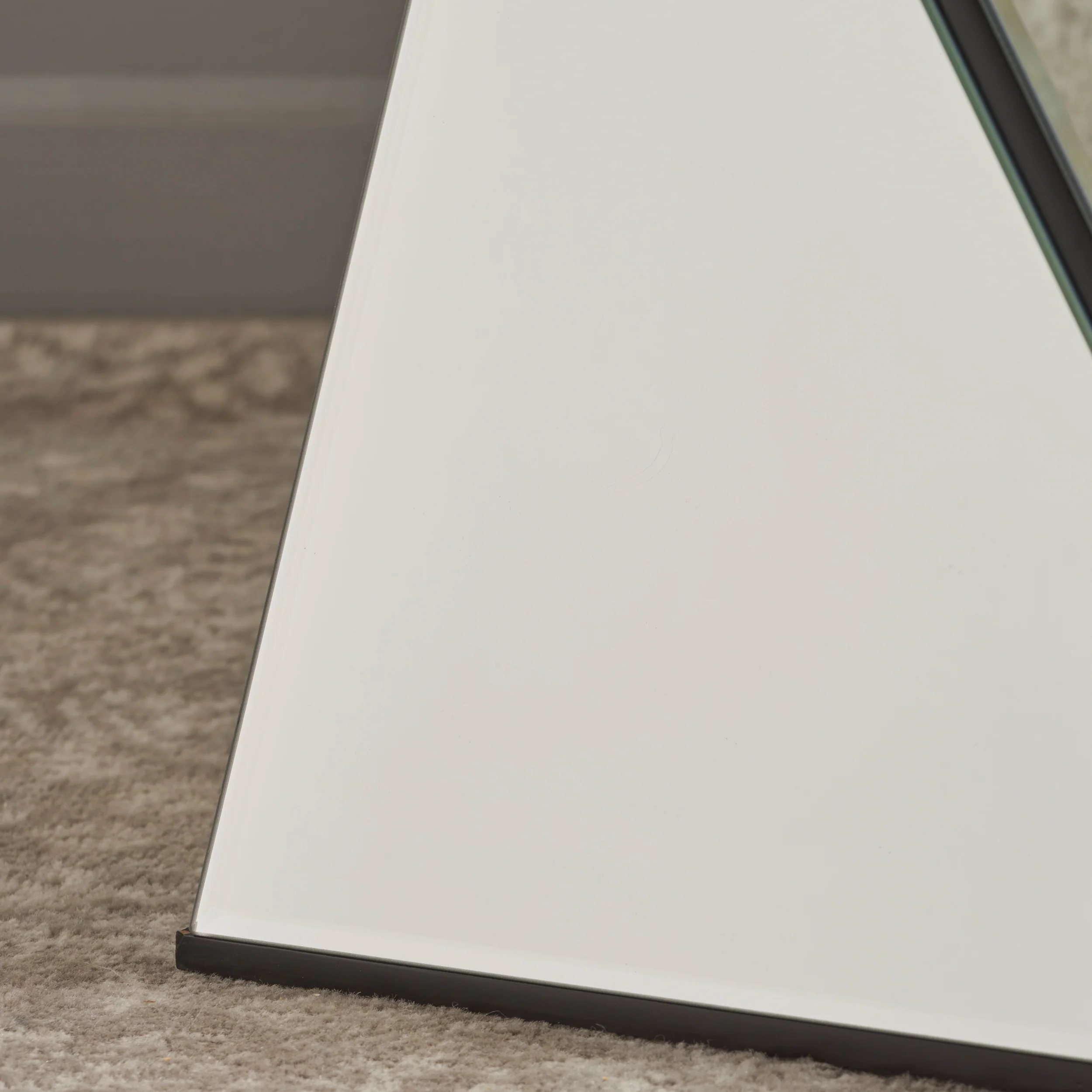 Amler Geometrical Mirrored Side Table - furnishings
