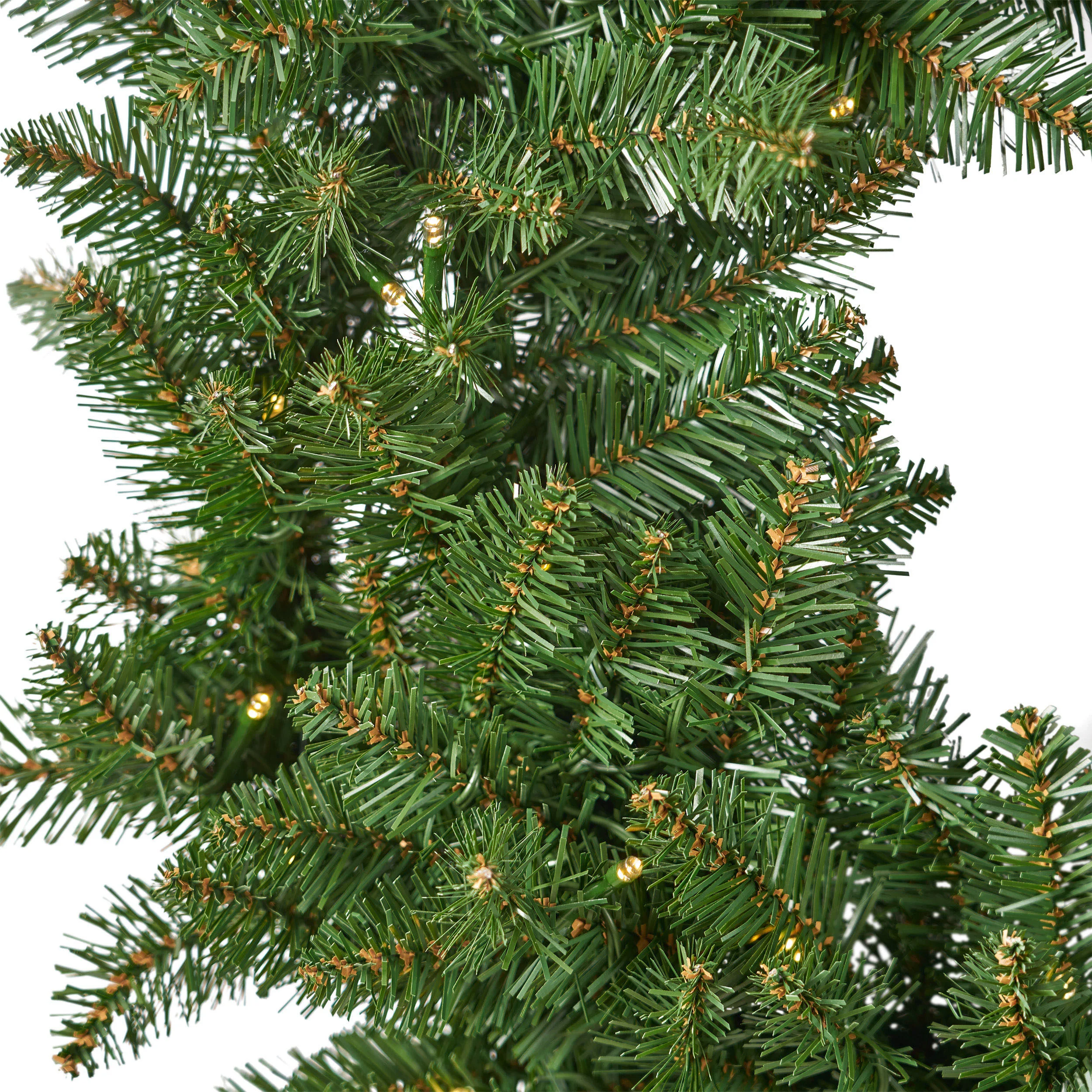 24-Inch Norway Spruce Pre-Lit Warm White LED Artificial Christmas Wreath - furnishings