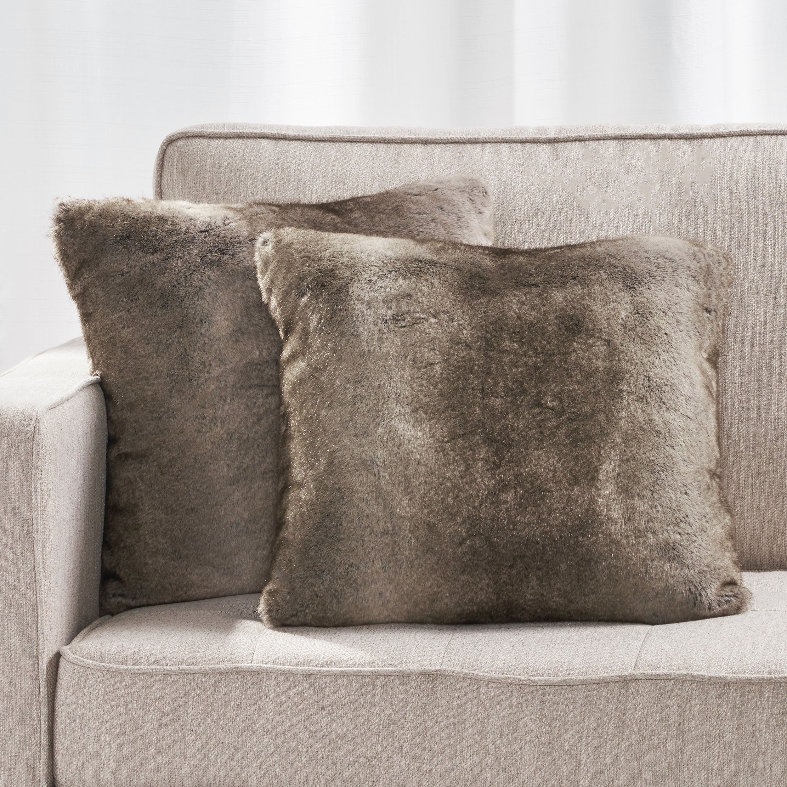 Ellison Modern Glam Faux Fur Throw Pillow - furnishings