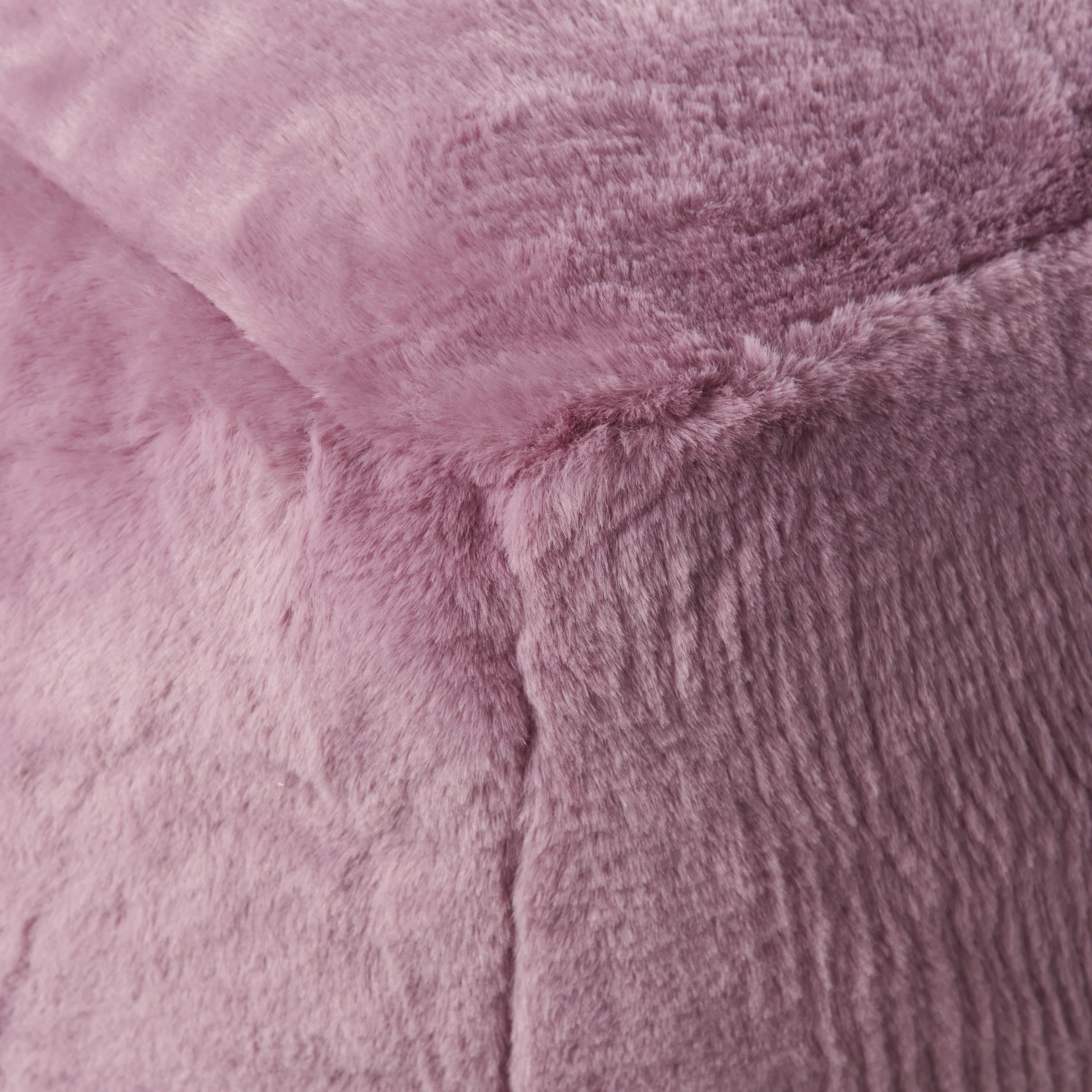 Pickerel Modern Glam Faux Fur Cube Pouf - furnishings