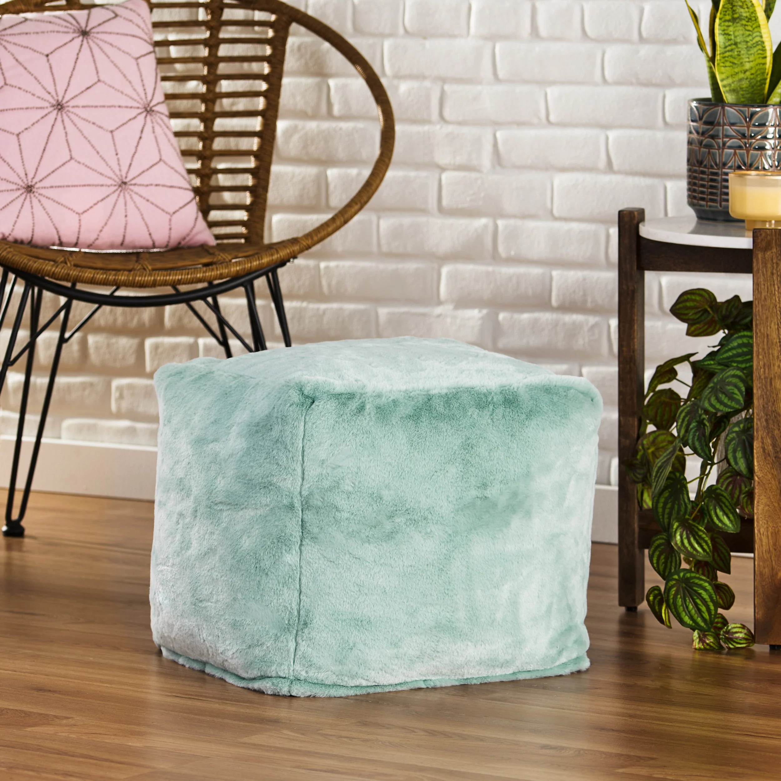 Pickerel Modern Glam Faux Fur Cube Pouf - furnishings