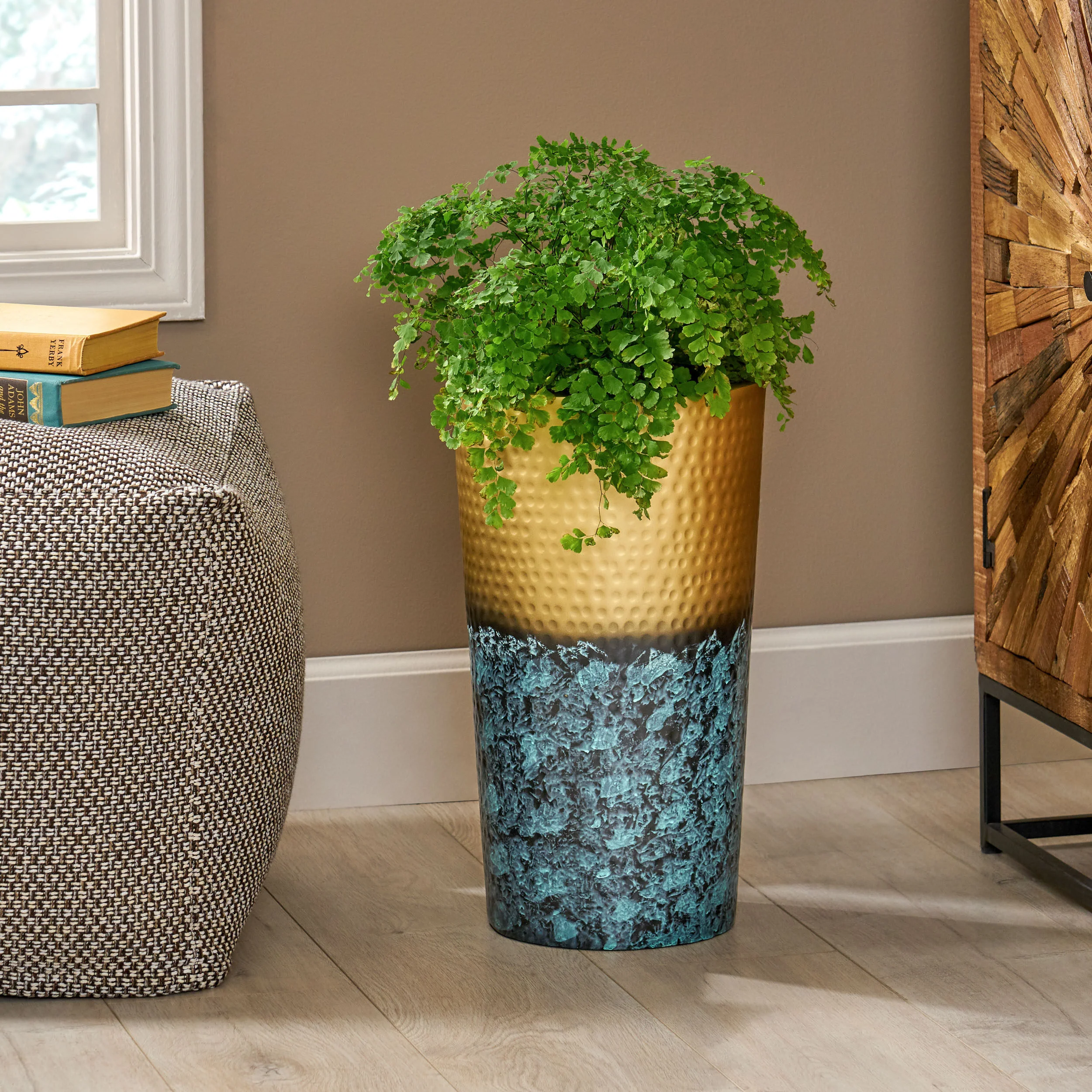 Hudgeons Vidalia Handcrafted Two-Toned Aluminum Planter - furnishings