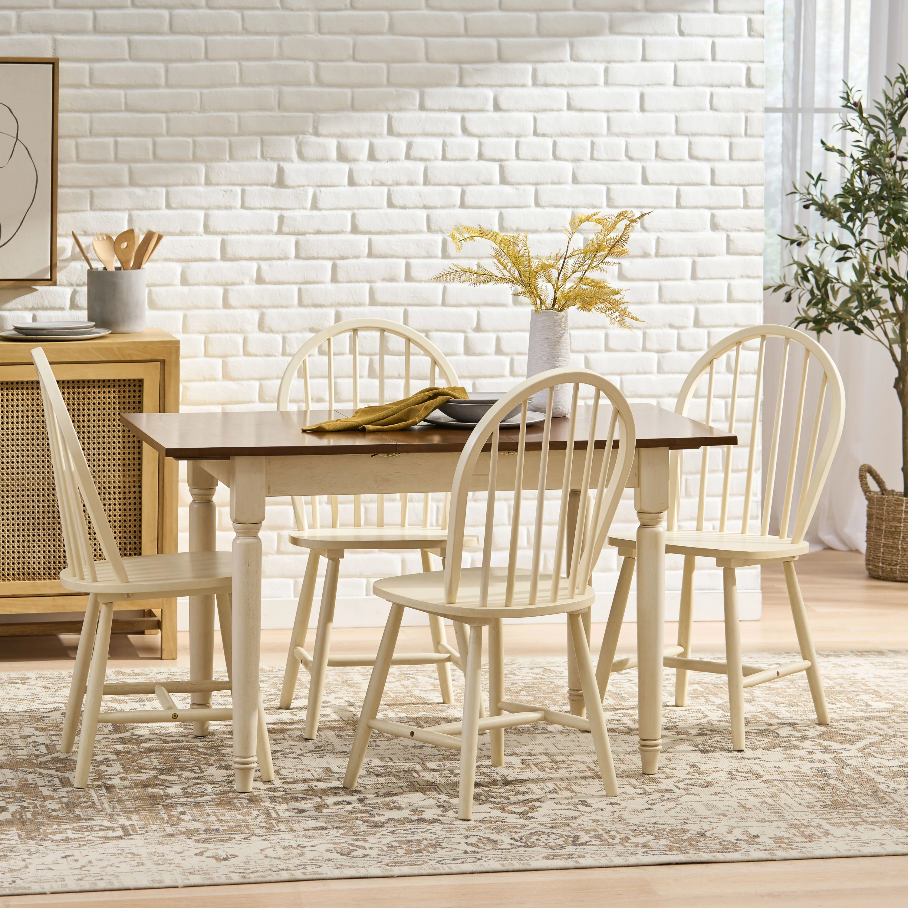 Gates 5-piece Spindle Wood Dining Set with Leaf Extension - furnishings