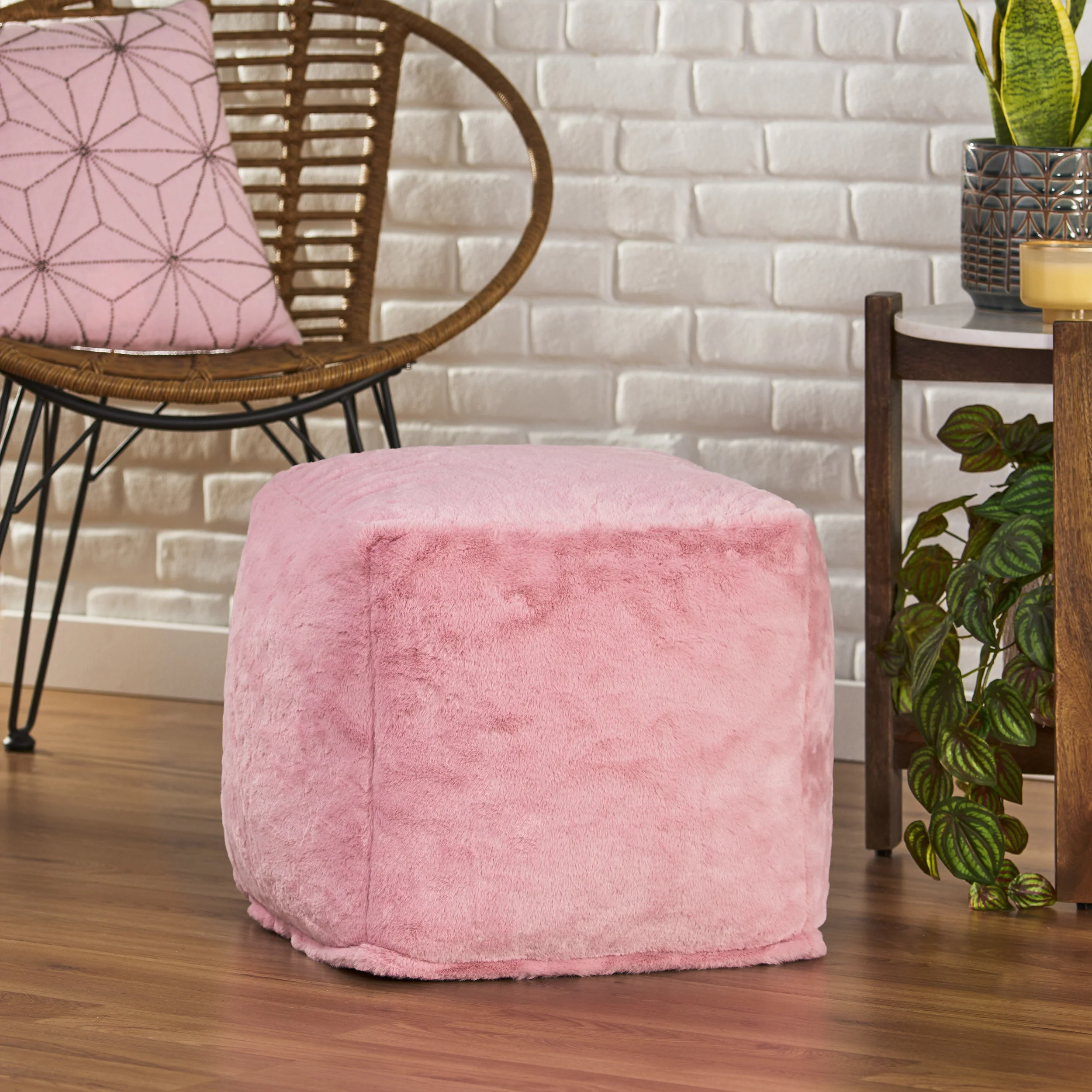 Pickerel Modern Glam Faux Fur Cube Pouf - furnishings